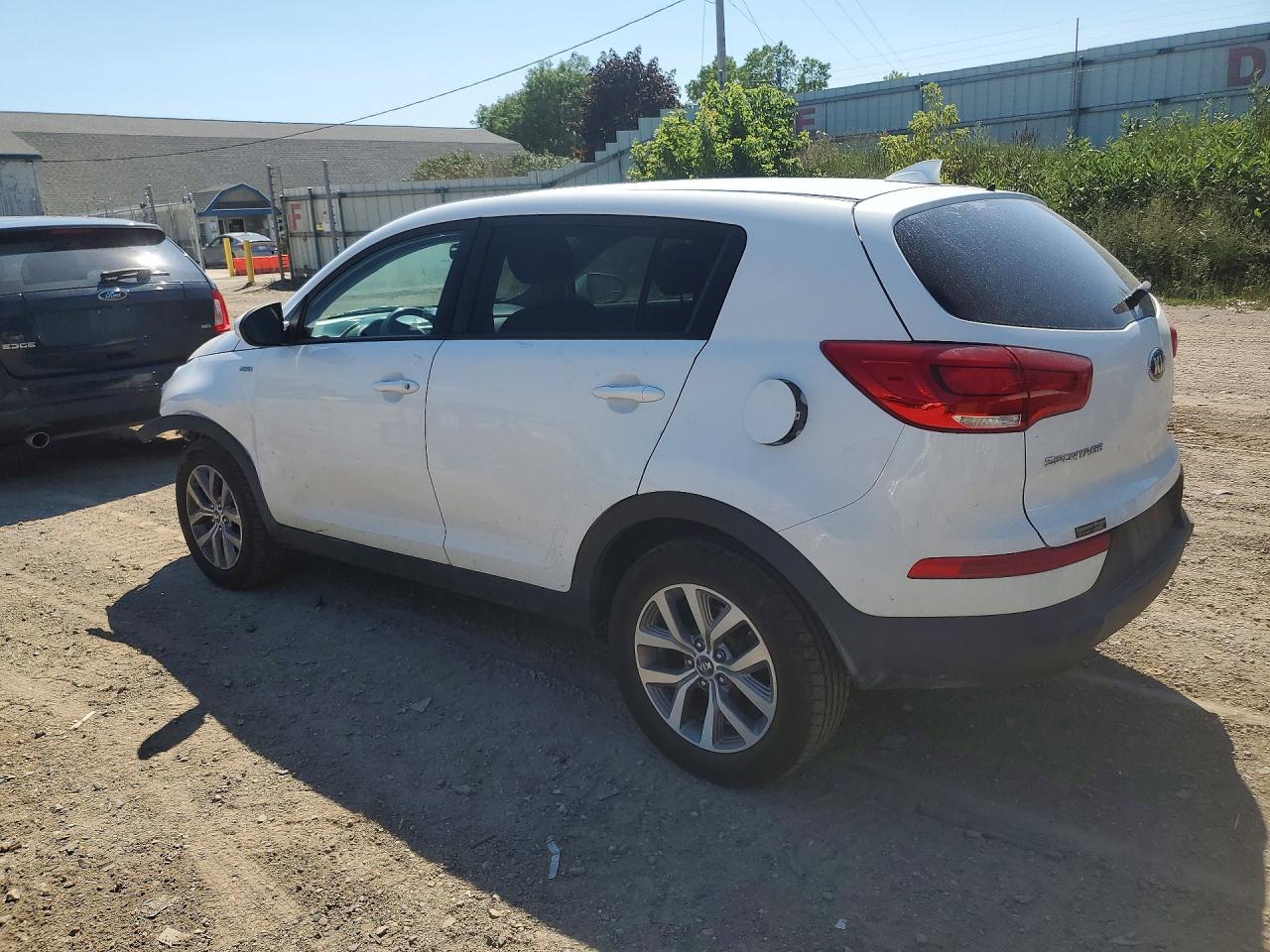 2015 Kia Sportage Lx White vin: KNDPBCAC4F7686756