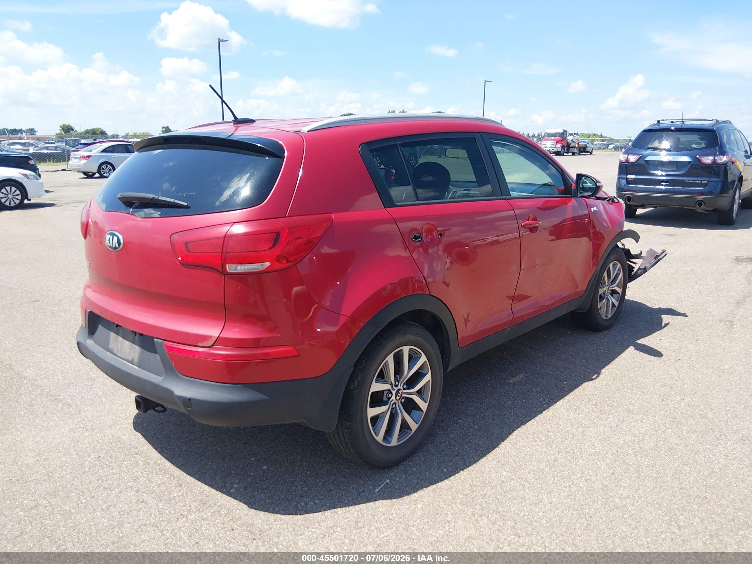 2015 Kia Sportage Lx Красный vin: KNDPBCAC4F7738273