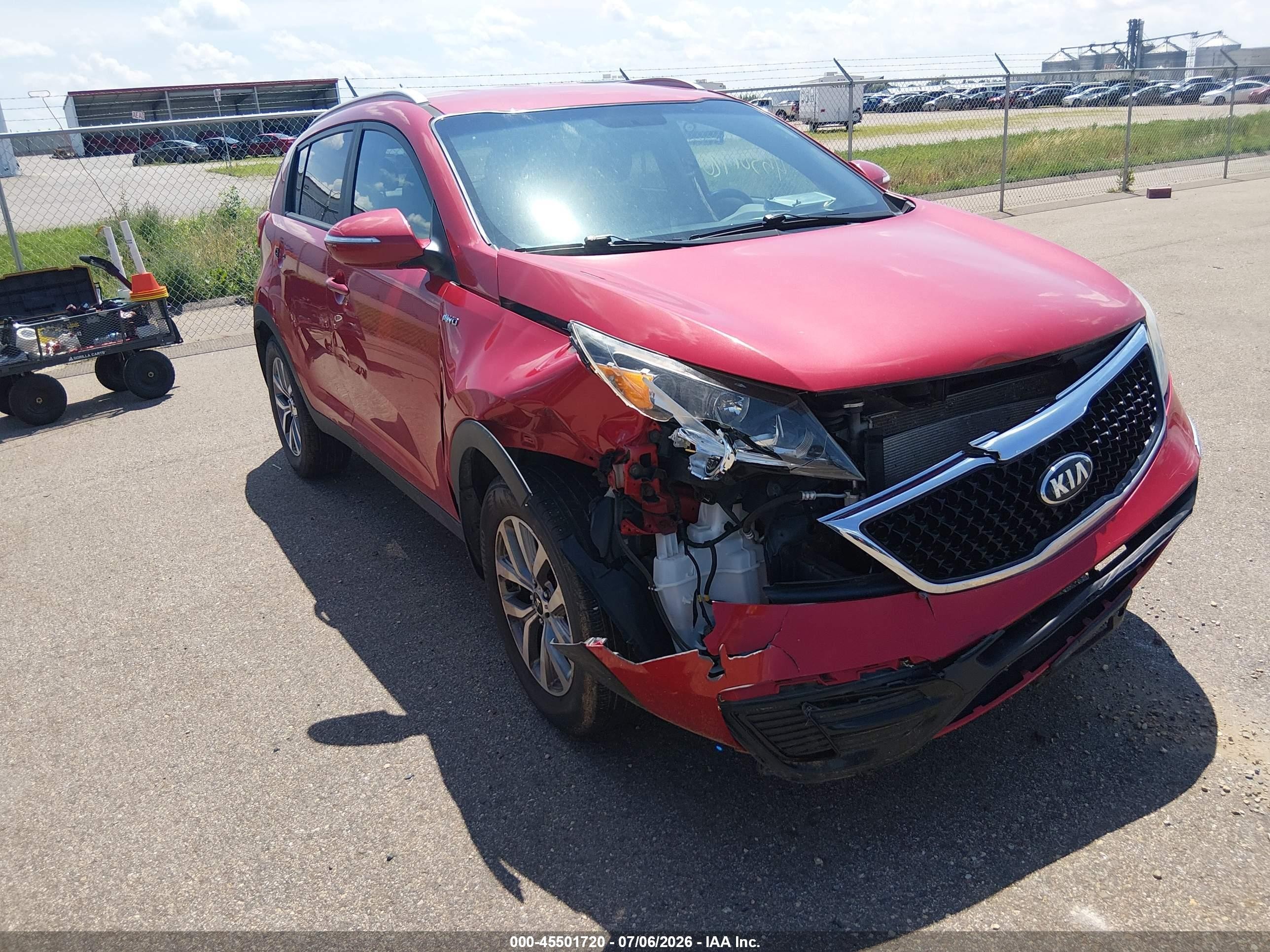 2015 Kia Sportage Lx Красный vin: KNDPBCAC4F7738273