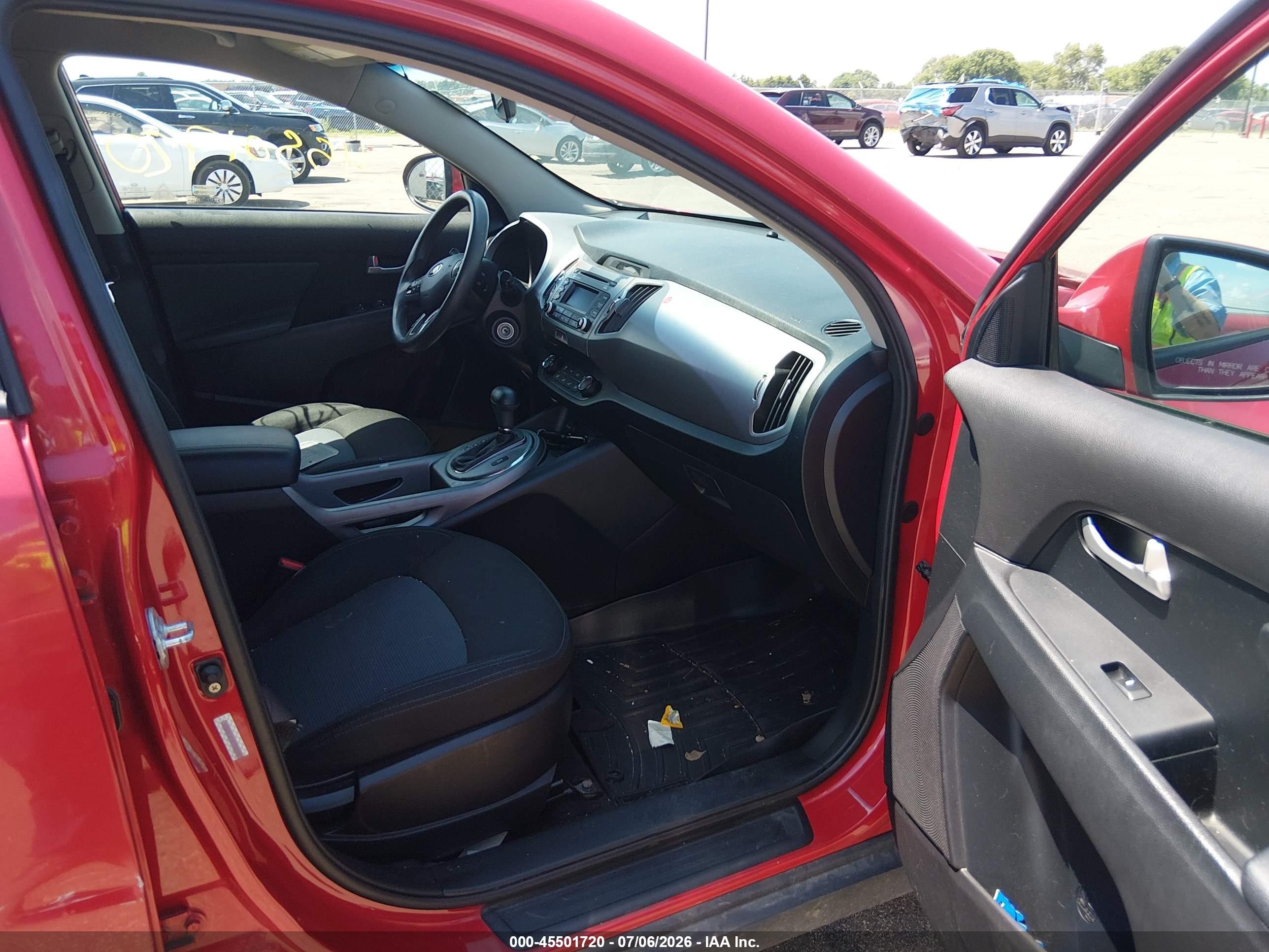 2015 Kia Sportage Lx Красный vin: KNDPBCAC4F7738273