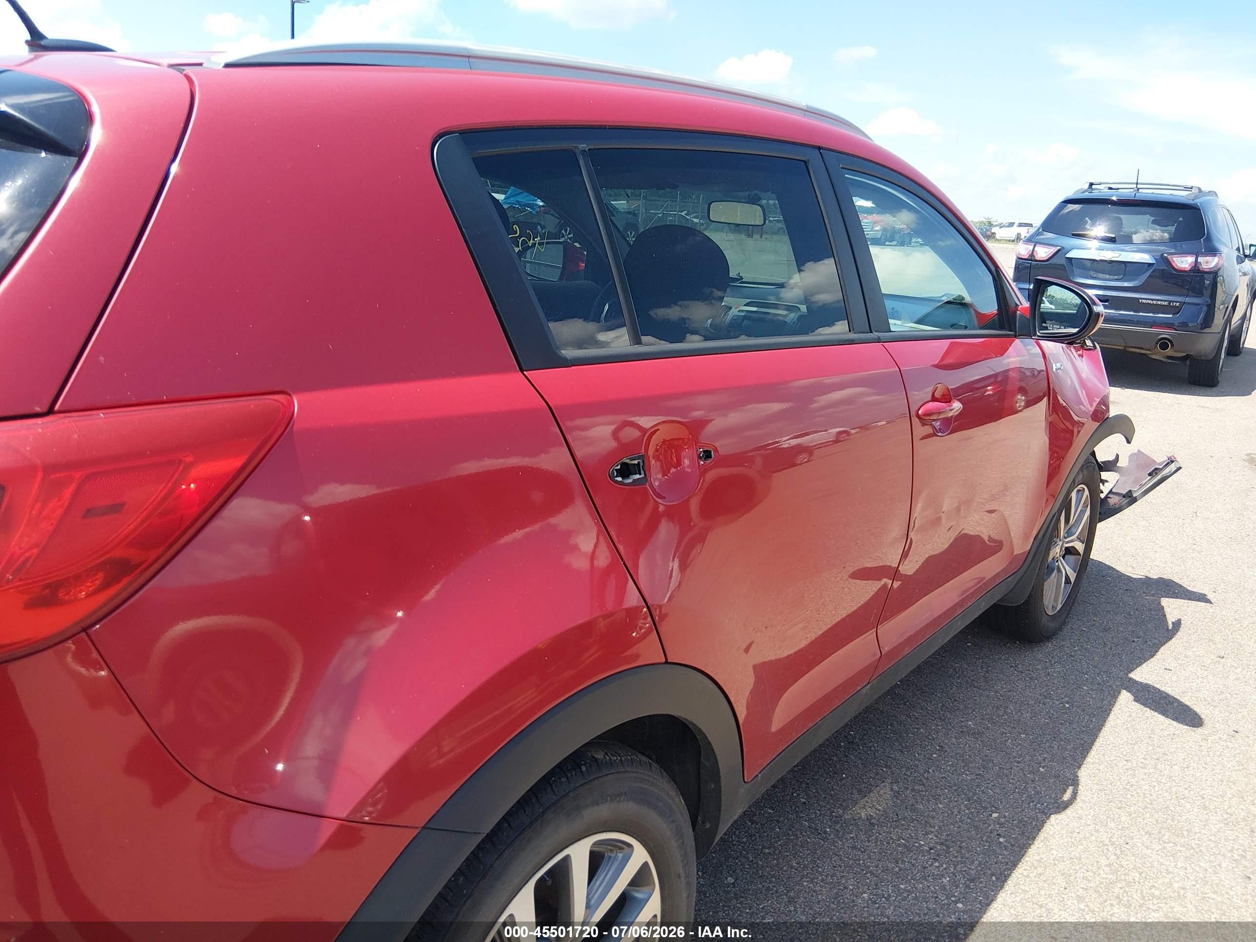 2015 Kia Sportage Lx Красный vin: KNDPBCAC4F7738273