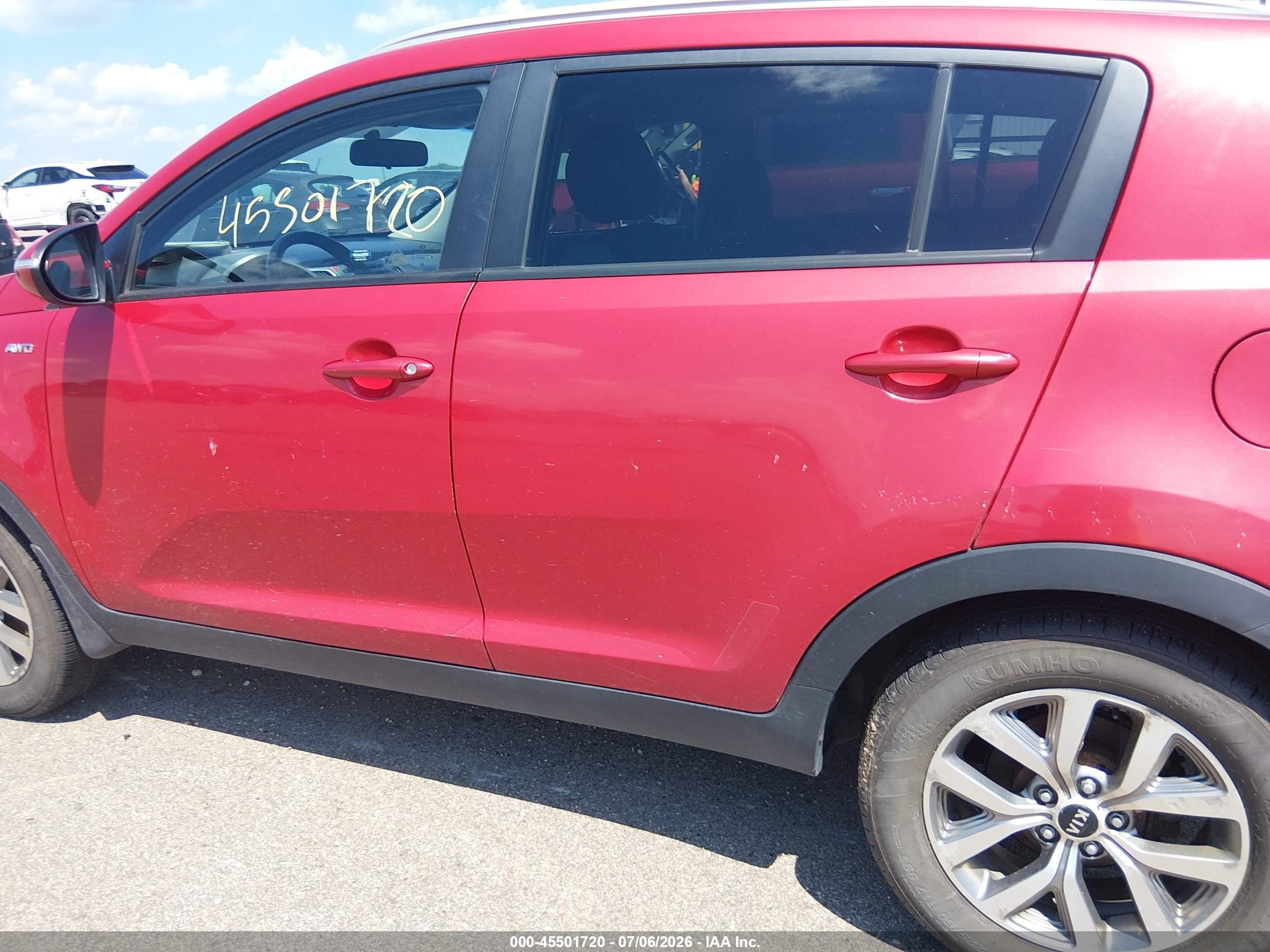 2015 Kia Sportage Lx Красный vin: KNDPBCAC4F7738273