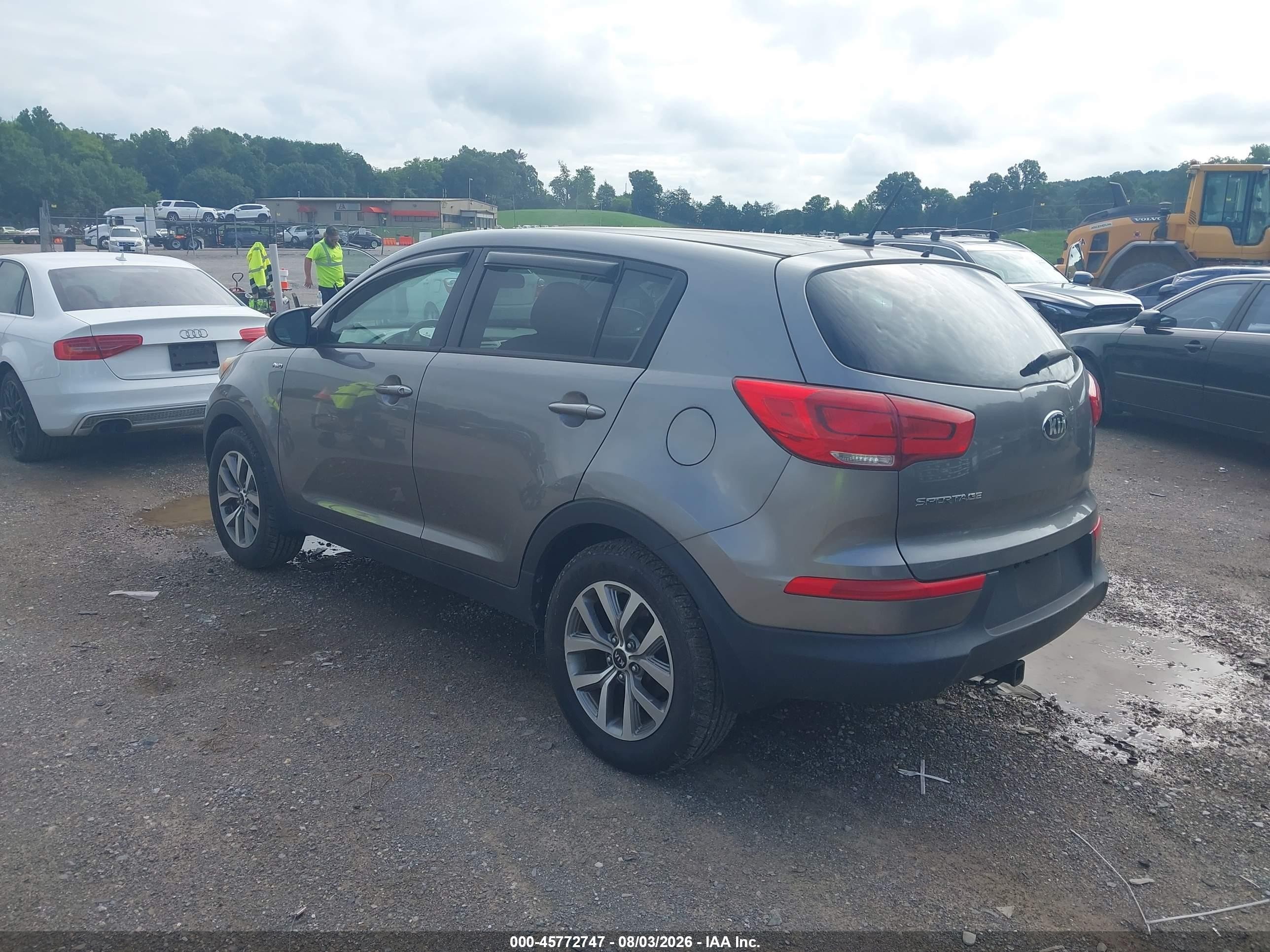 2015 Kia Sportage Lx Silver vin: KNDPBCAC4F7758538