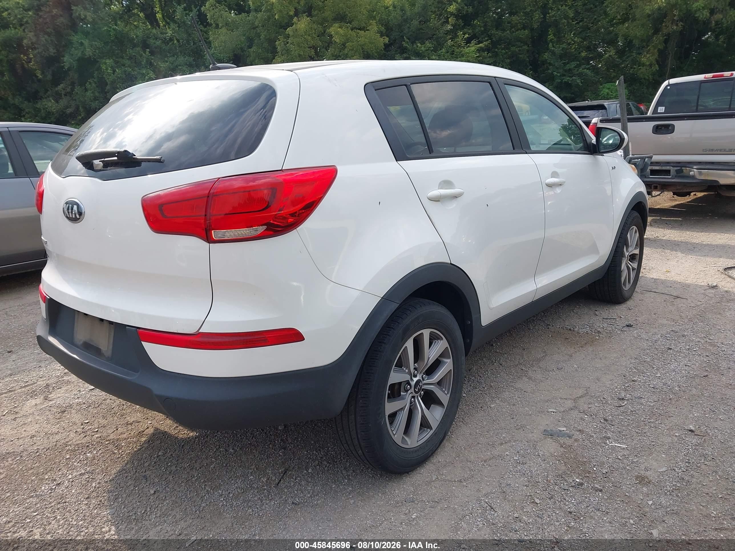 2015 Kia Sportage Lx White vin: KNDPBCAC4F7786694