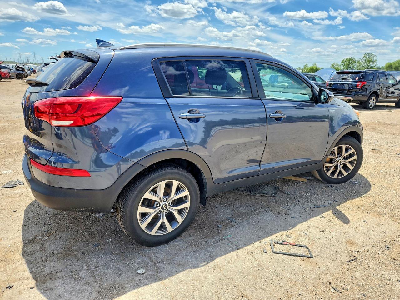 2015 Kia Sportage Lx Blue vin: KNDPBCAC5F7786137