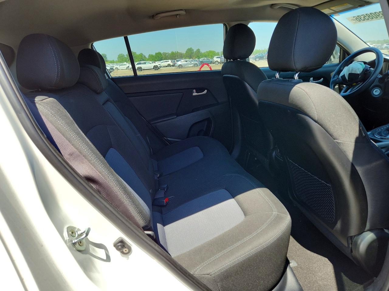2014 Kia Sportage Lx White vin: KNDPBCAC6E7662909