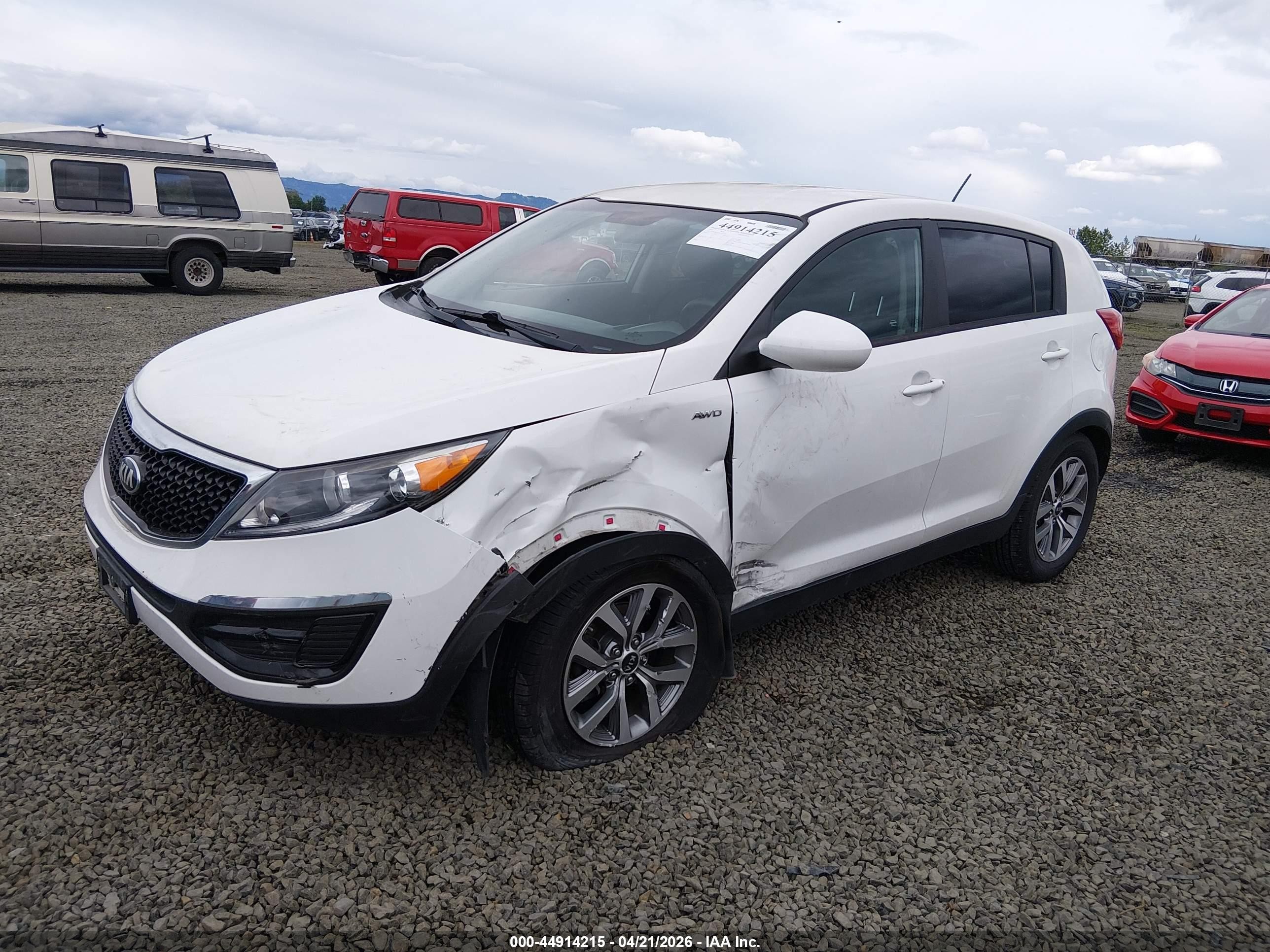 2016 Kia Sportage Lx Белый vin: KNDPBCAC6G7877791