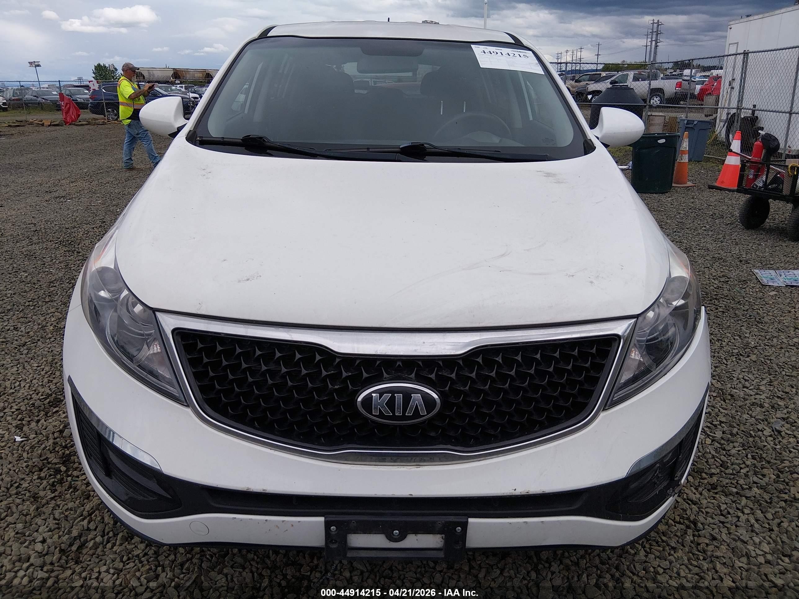2016 Kia Sportage Lx Белый vin: KNDPBCAC6G7877791