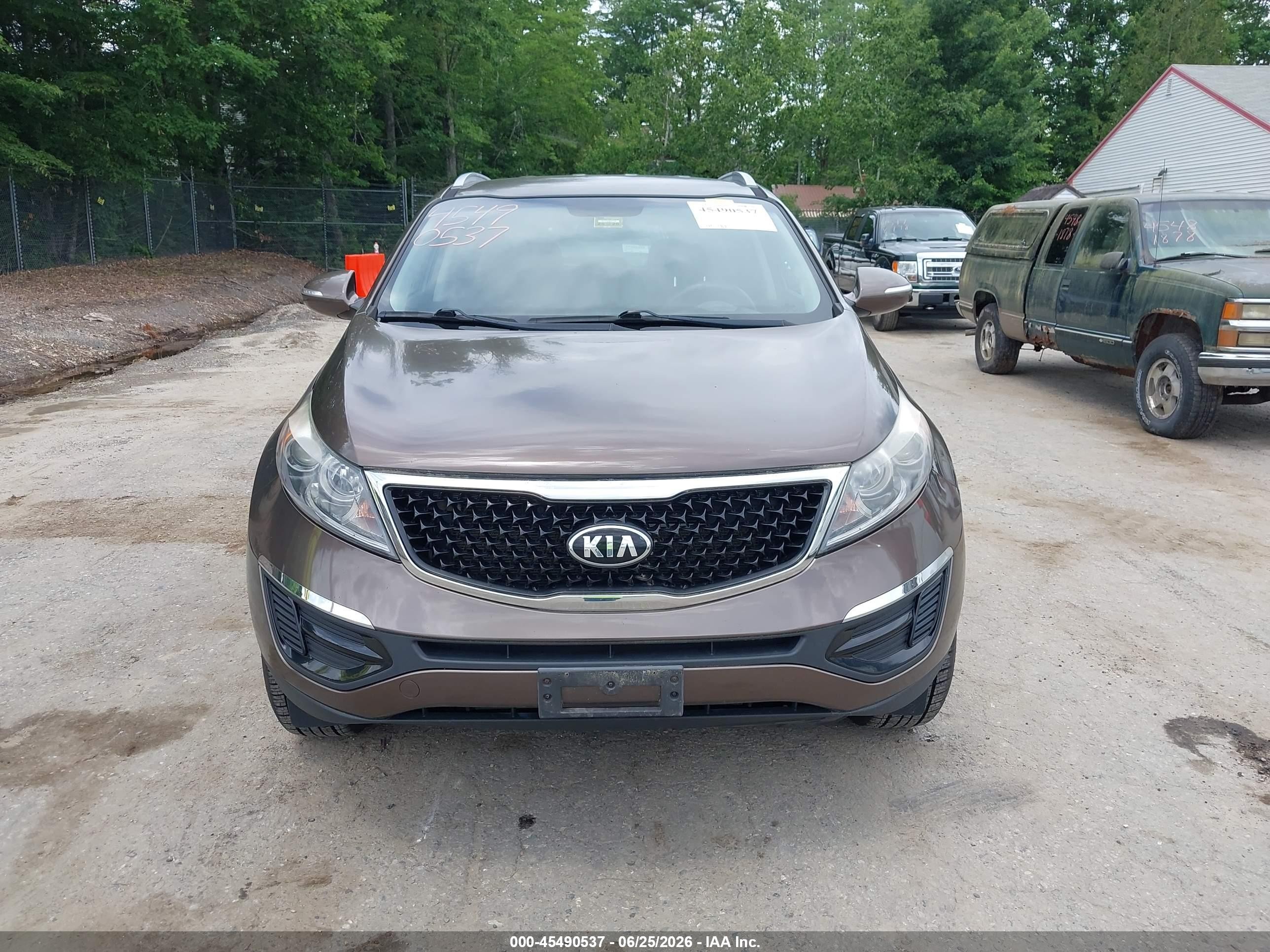 2015 Kia Sportage Lx Коричневый vin: KNDPBCAC7F7756475