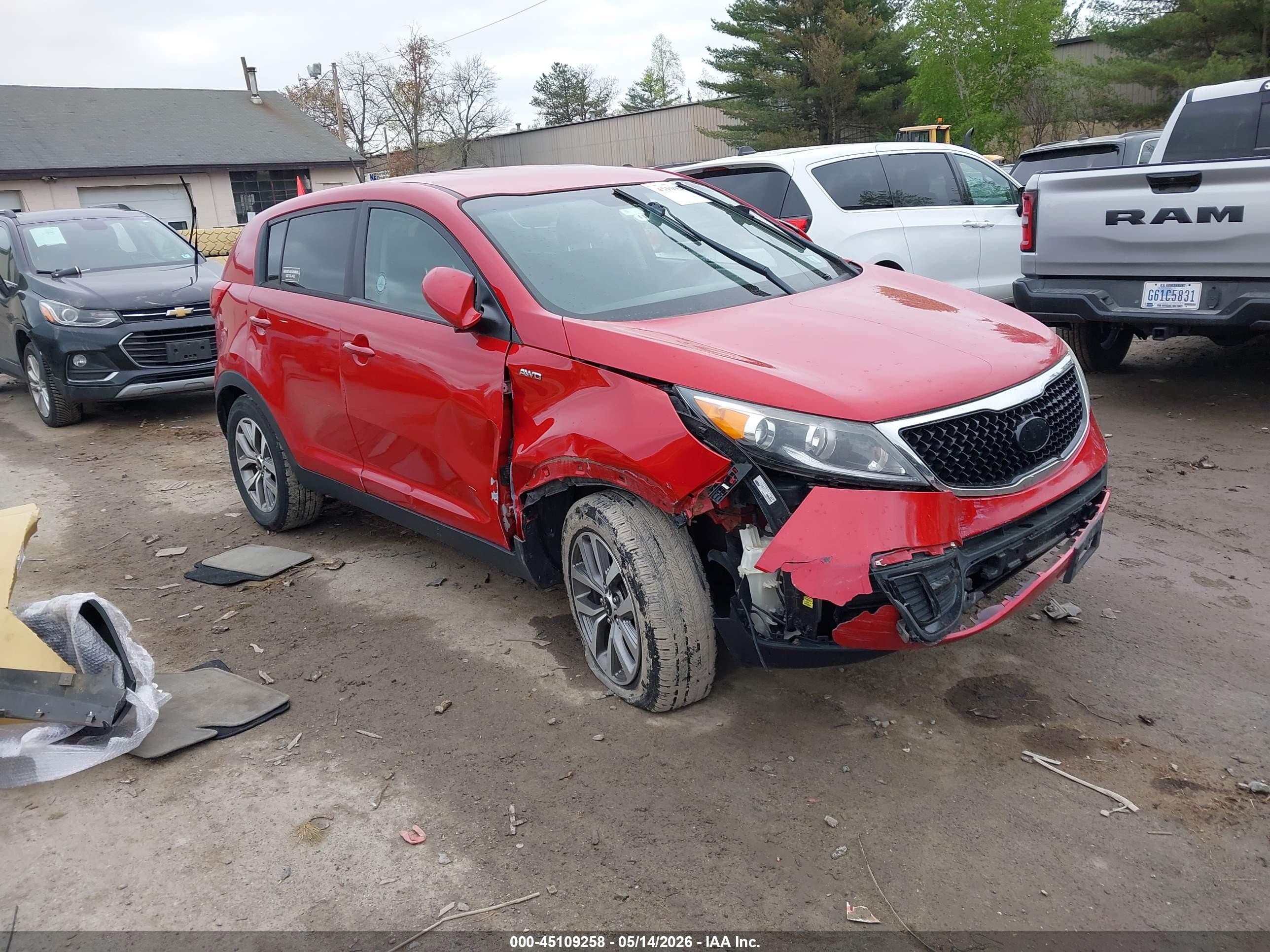 2014 Kia Sportage Lx Red vin: KNDPBCAC8E7550984