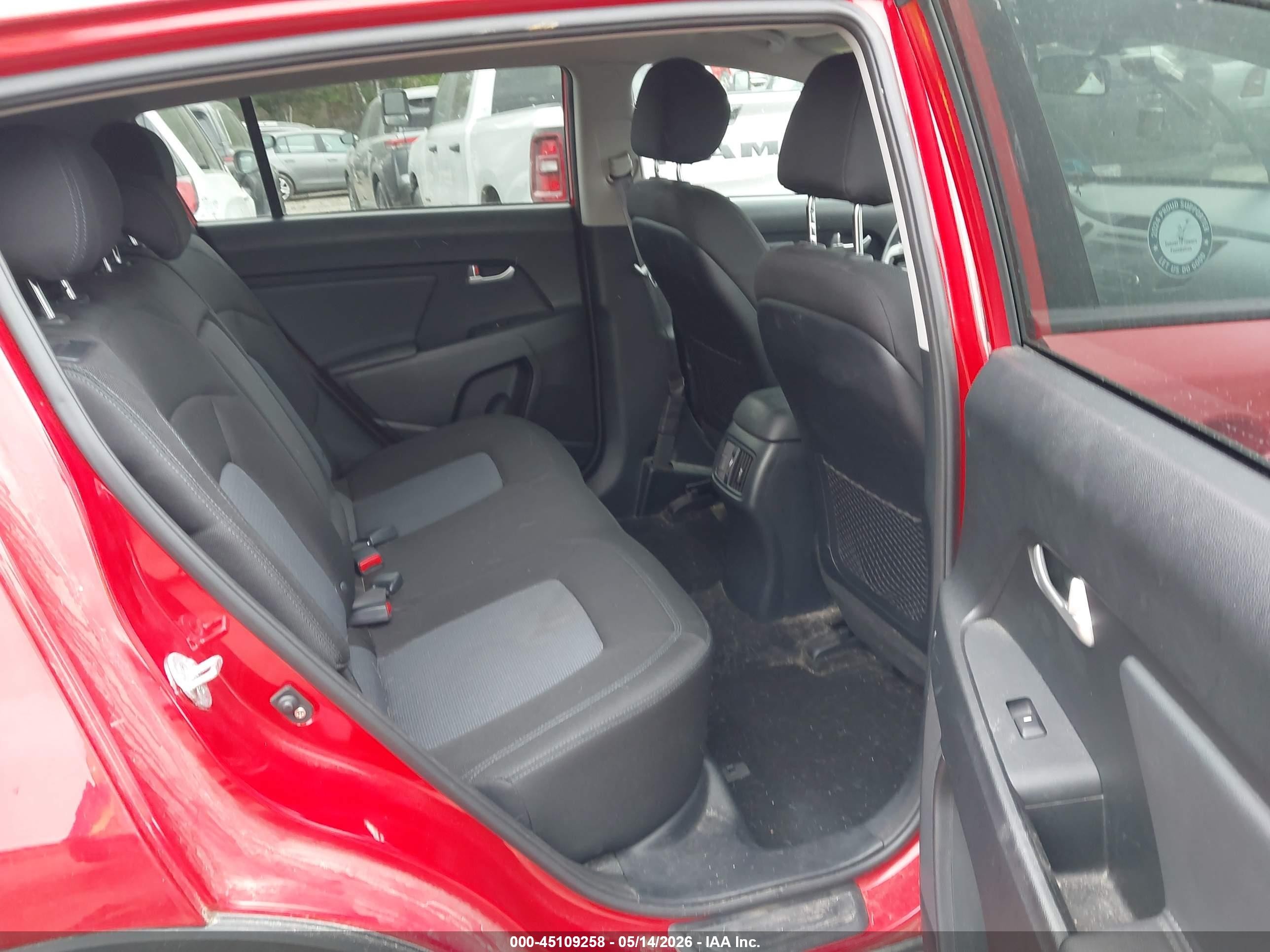 2014 Kia Sportage Lx Red vin: KNDPBCAC8E7550984