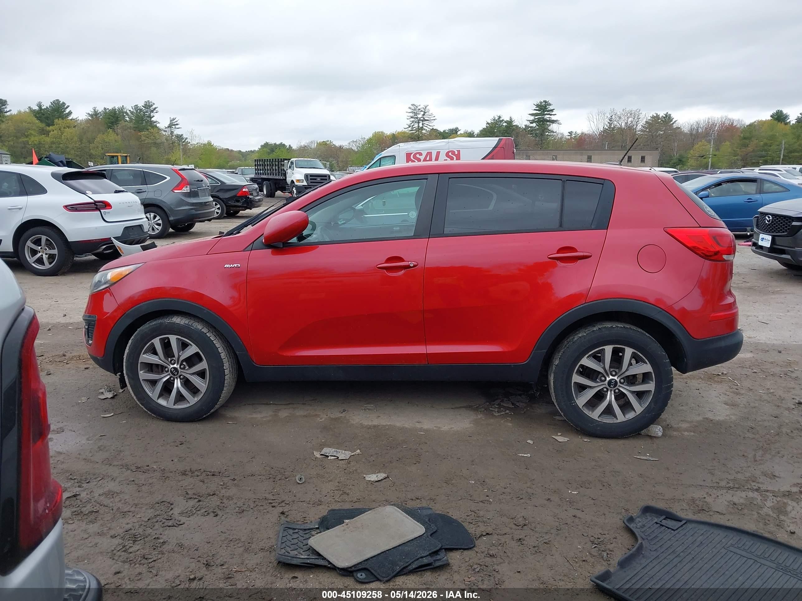 2014 Kia Sportage Lx Red vin: KNDPBCAC8E7550984