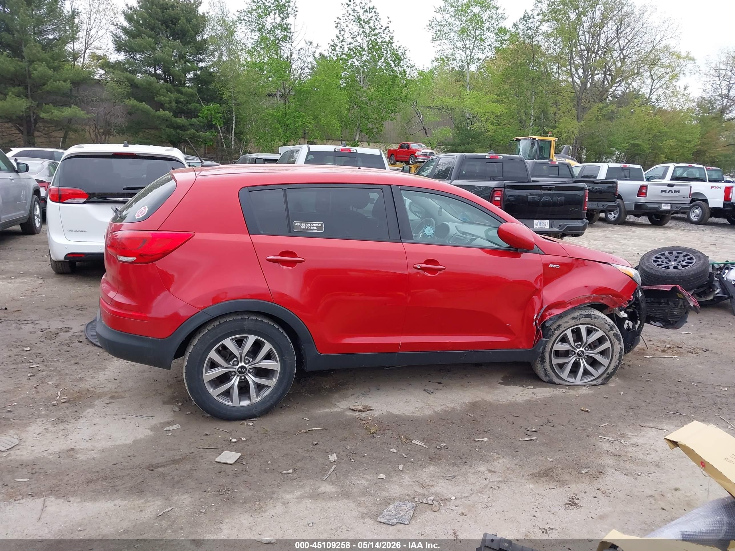 2014 Kia Sportage Lx Red vin: KNDPBCAC8E7550984
