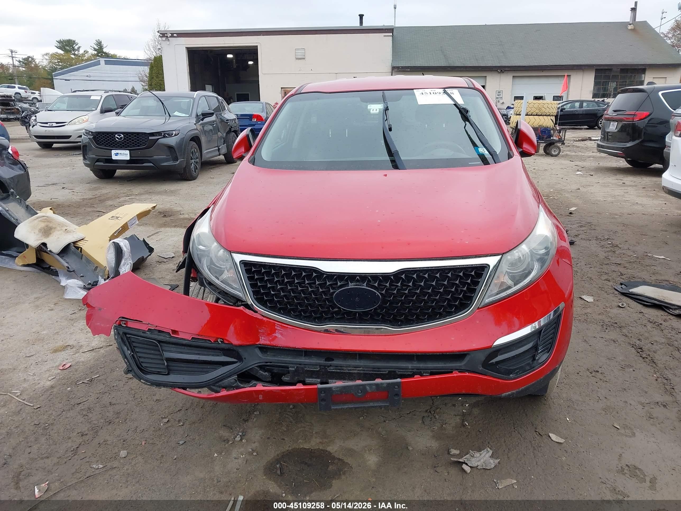 2014 Kia Sportage Lx Red vin: KNDPBCAC8E7550984