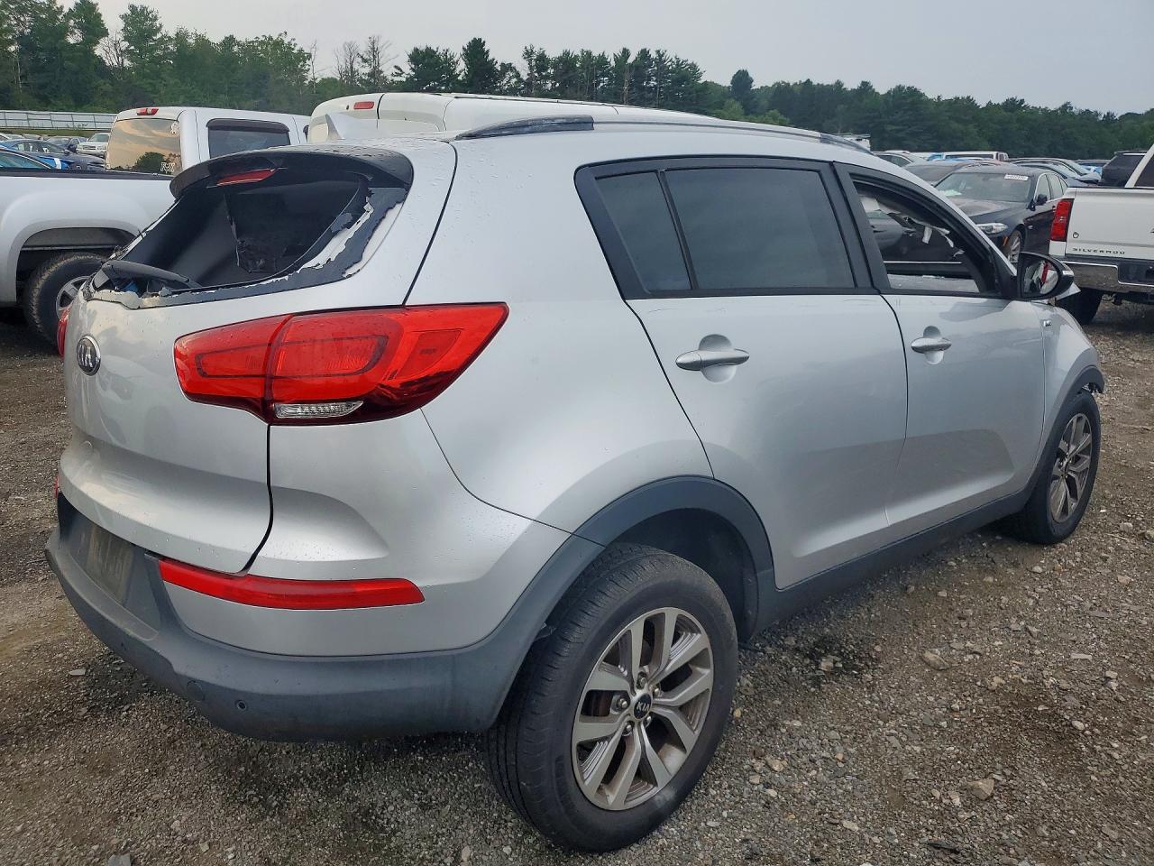 2014 Kia Sportage Lx Серебряный vin: KNDPBCAC8E7575383