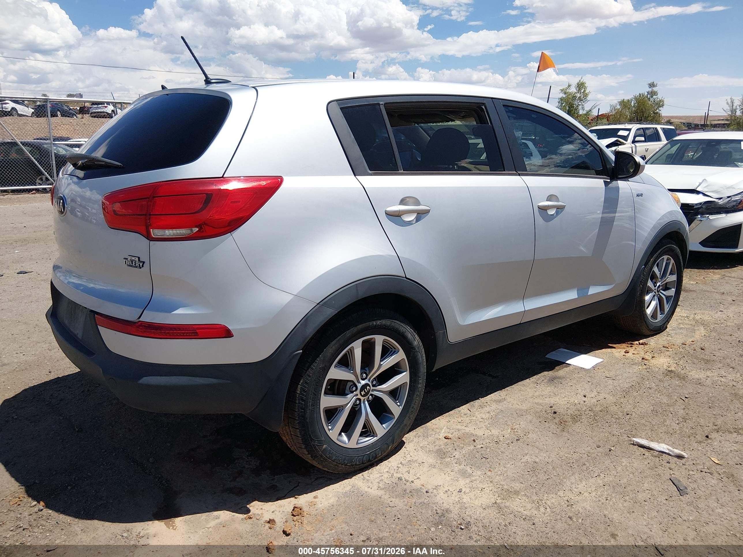 2014 Kia Sportage Lx Серебряный vin: KNDPBCAC8E7589106