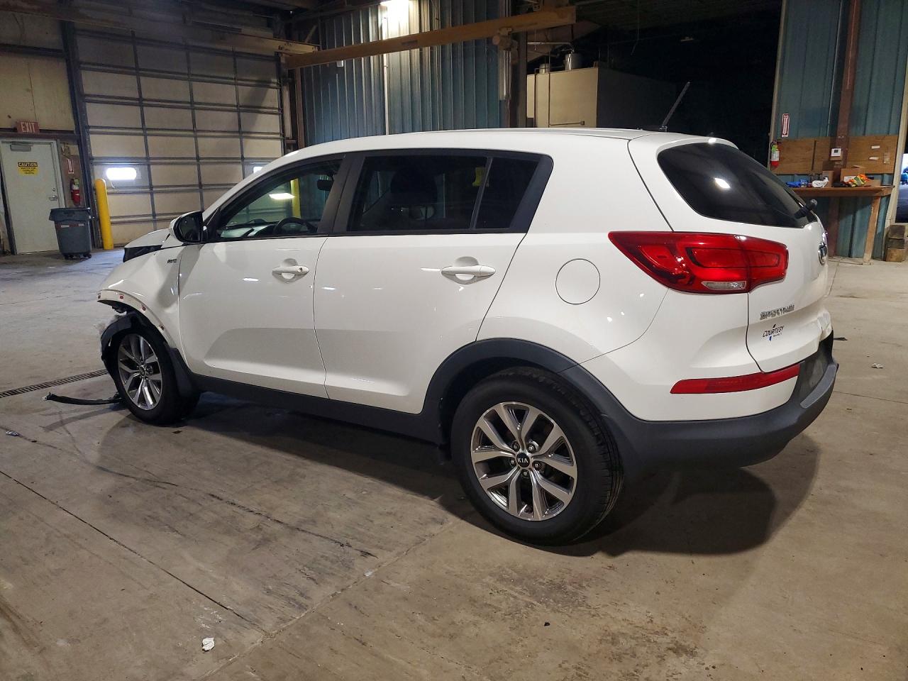 2015 Kia Sportage Lx White vin: KNDPBCAC8F7693791