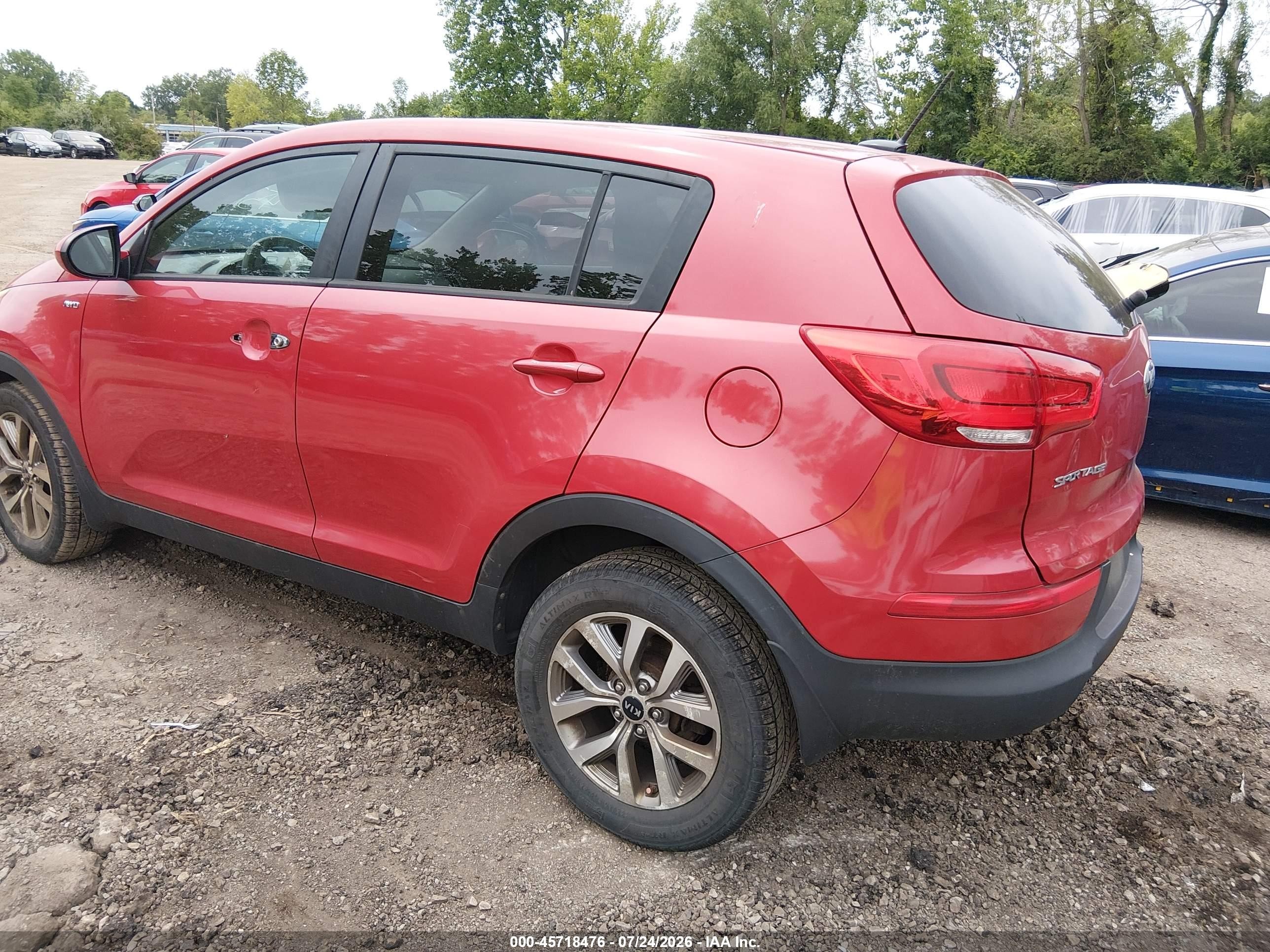 2015 Kia Sportage Lx Red vin: KNDPBCAC8F7710363