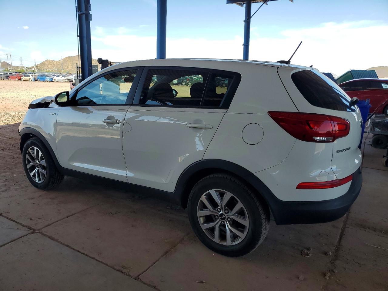 2015 Kia Sportage Lx White vin: KNDPBCAC8F7758042