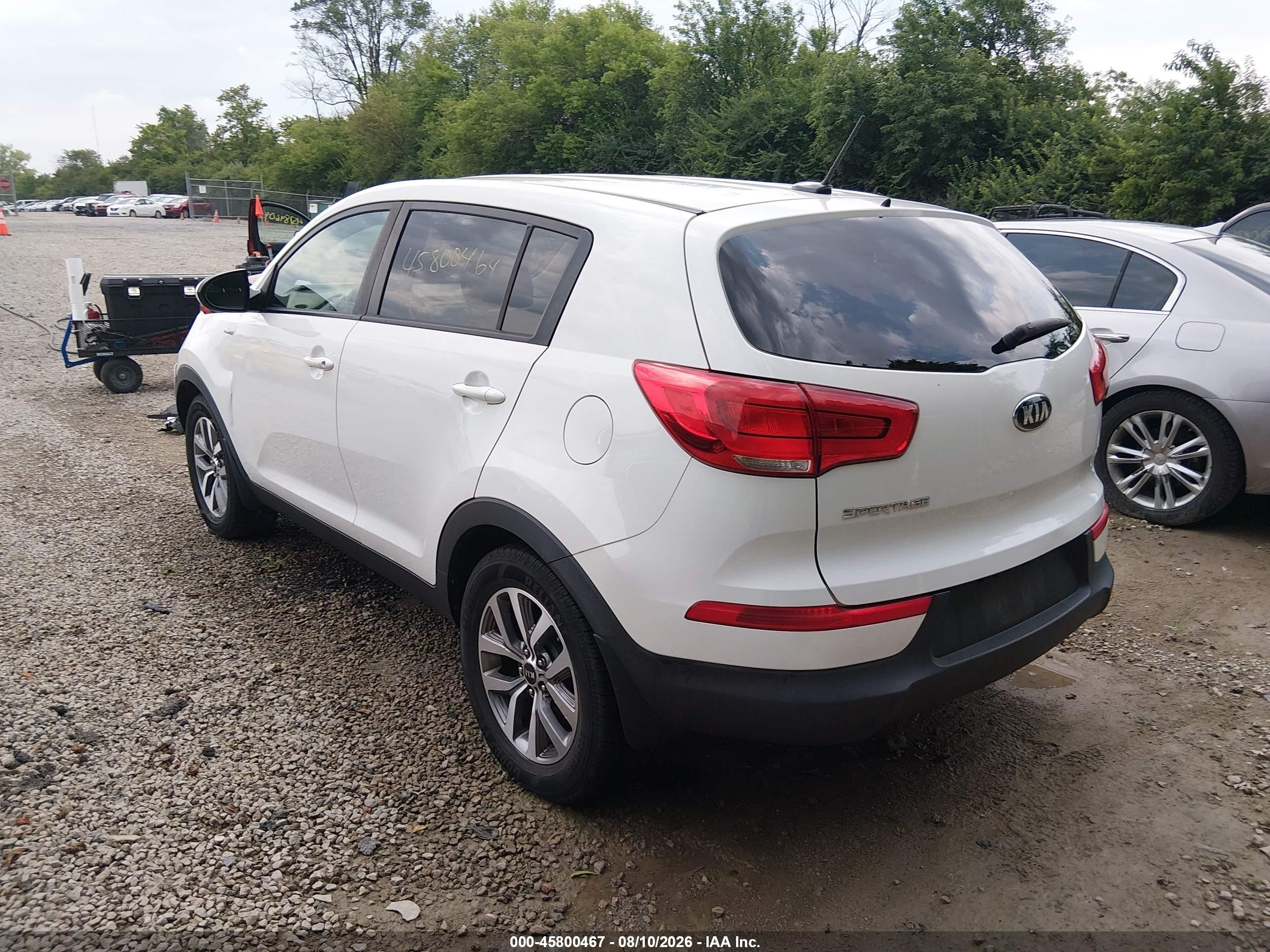 2015 Kia Sportage Lx White vin: KNDPBCAC8F7780087