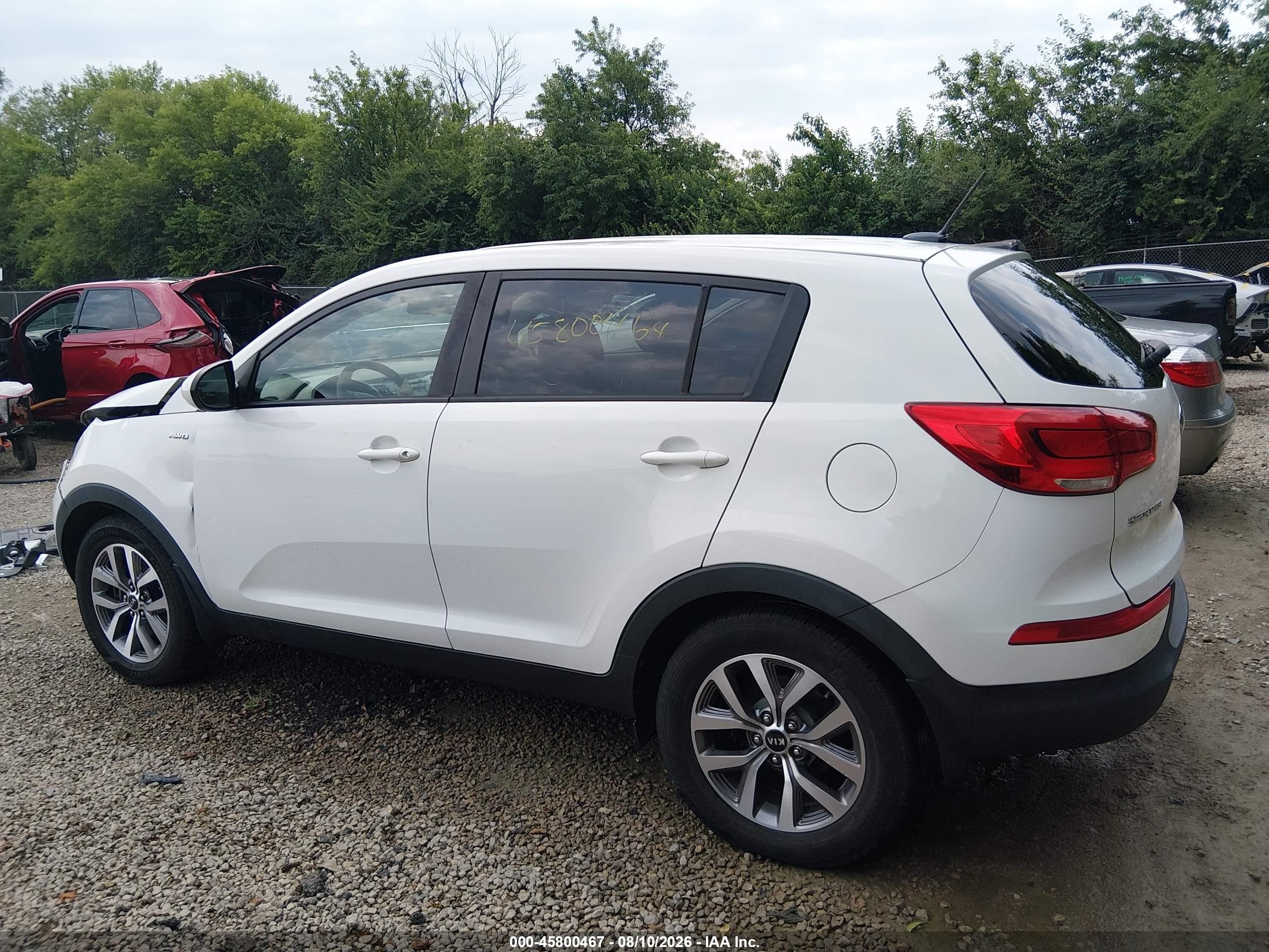 2015 Kia Sportage Lx White vin: KNDPBCAC8F7780087