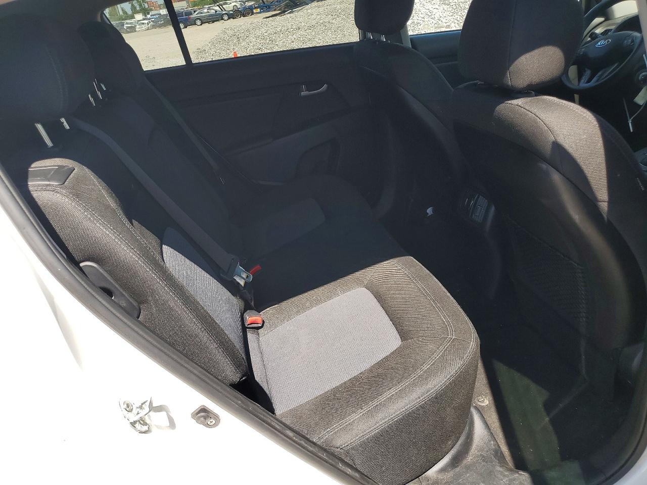 2014 Kia Sportage Lx White vin: KNDPBCAC9E7641469