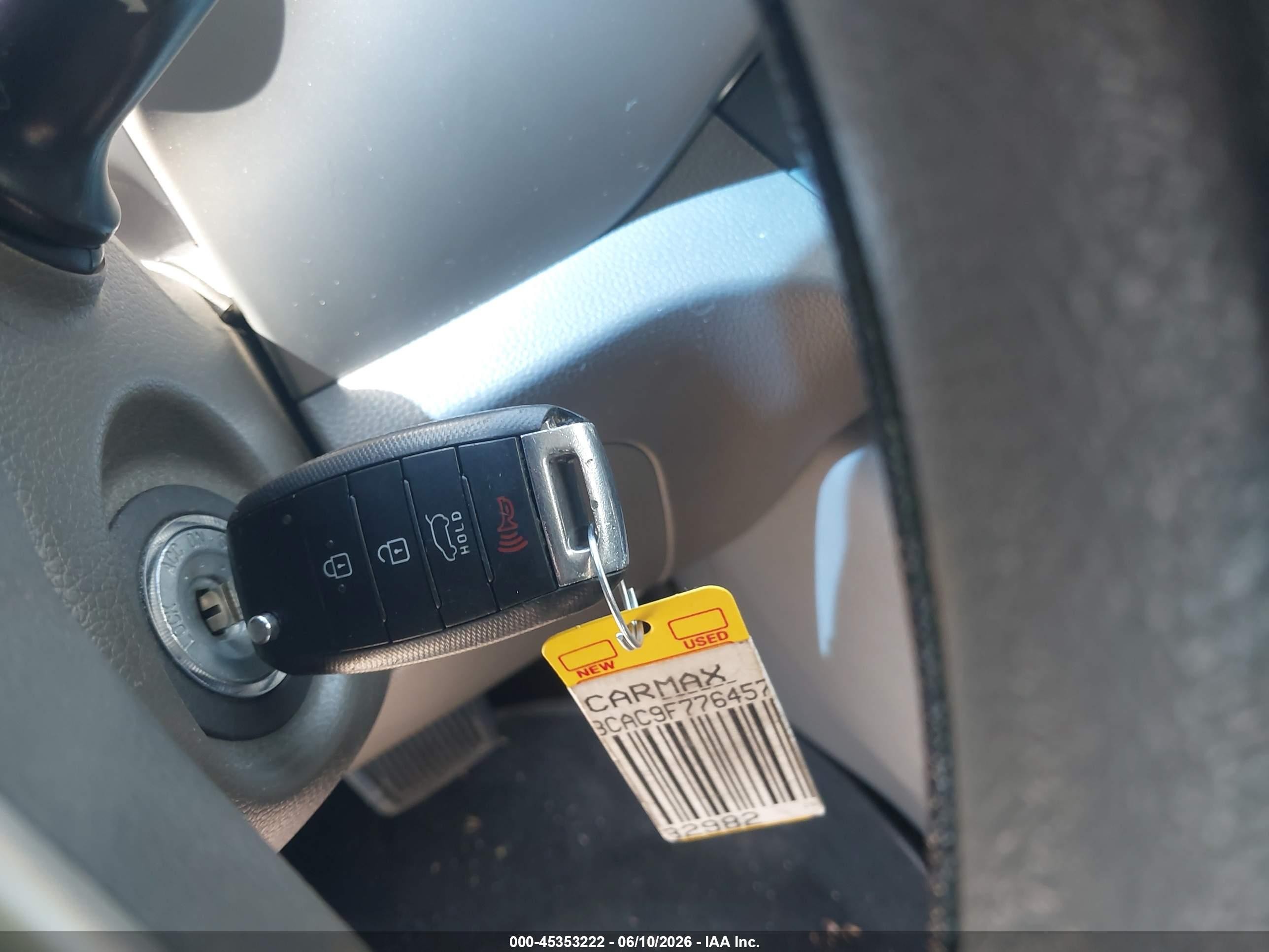 2015 Kia Sportage Lx Silver vin: KNDPBCAC9F7764576