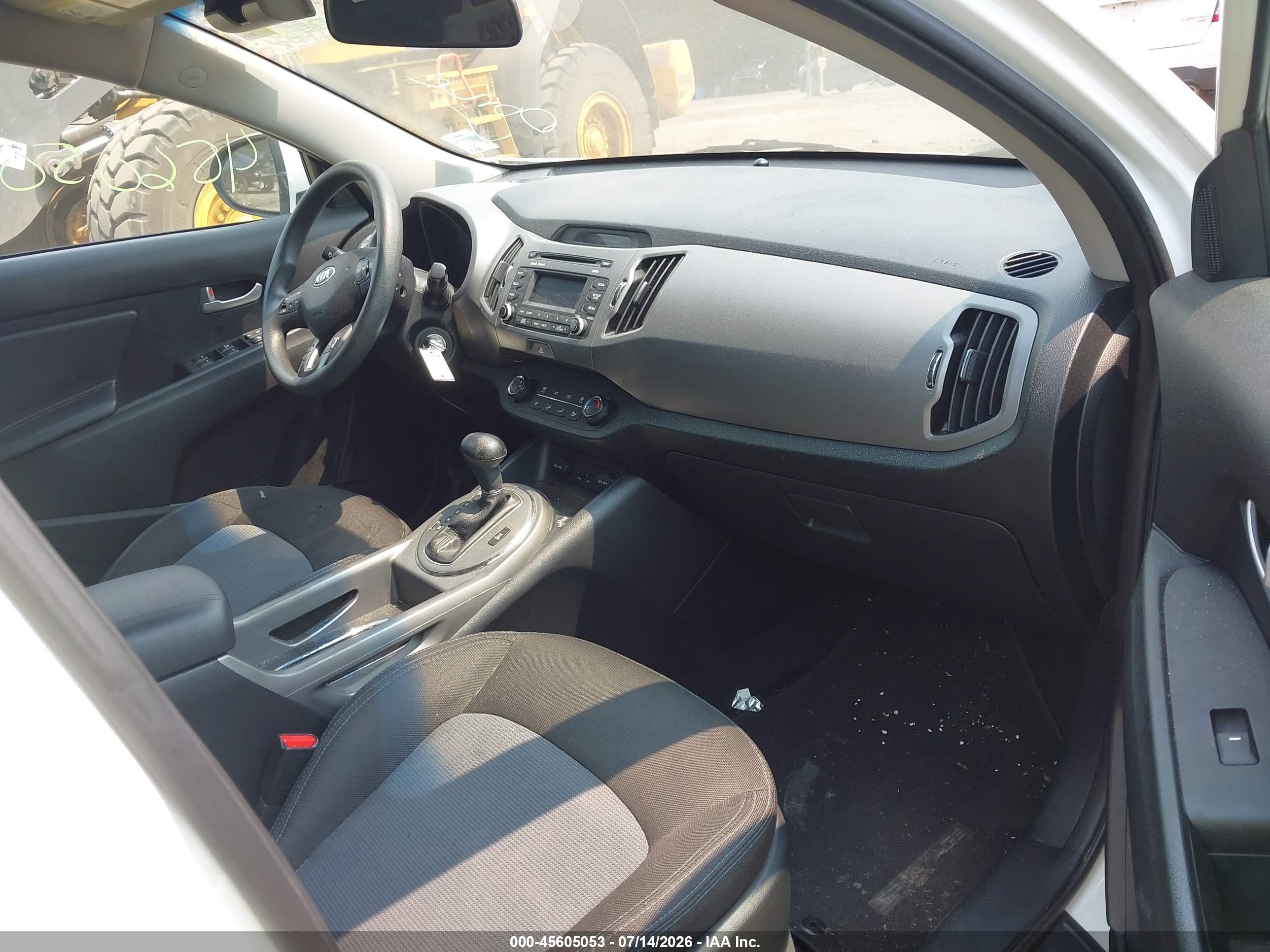 2015 Kia Sportage Lx White vin: KNDPBCACXF7687846