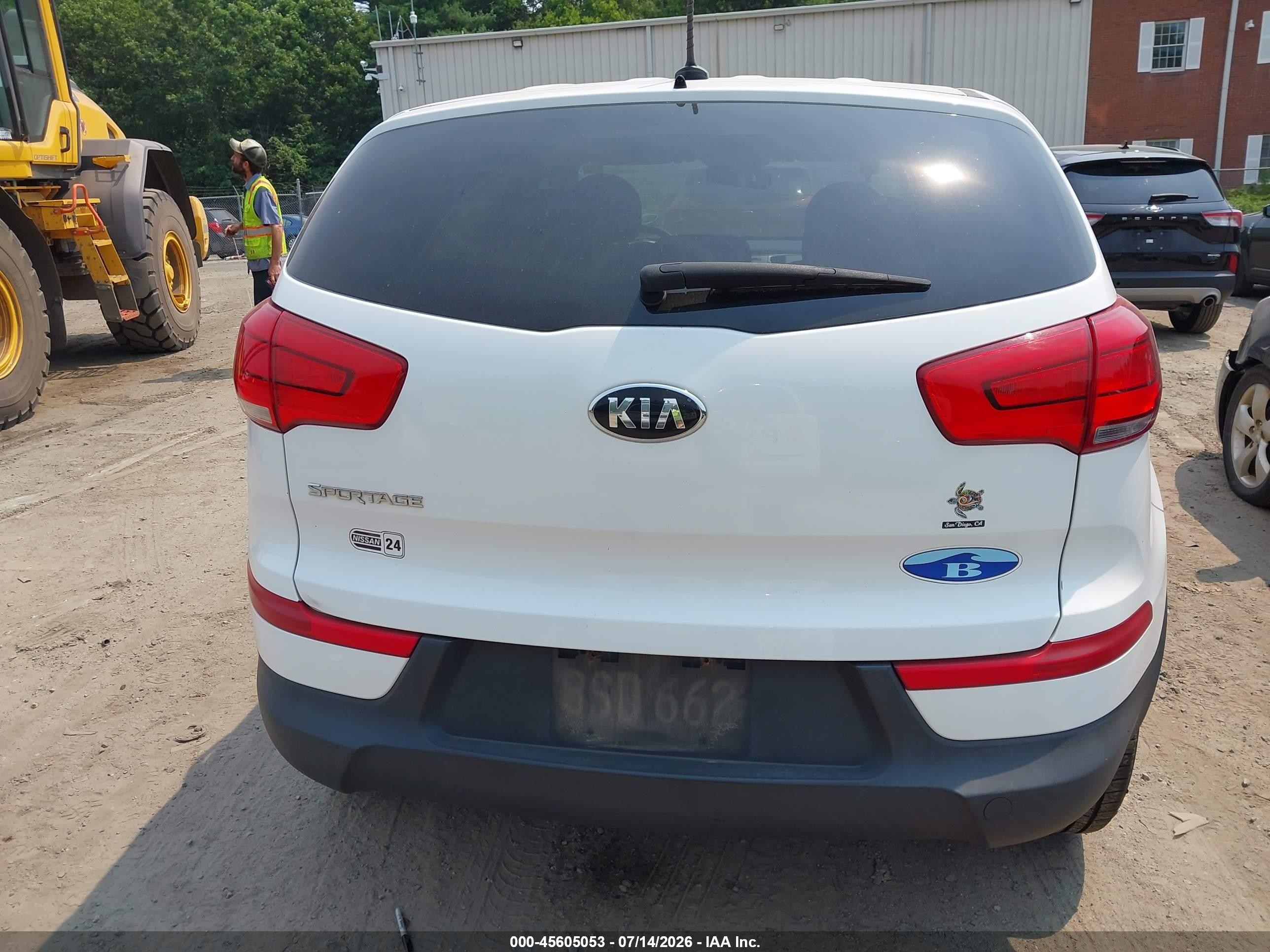 2015 Kia Sportage Lx White vin: KNDPBCACXF7687846