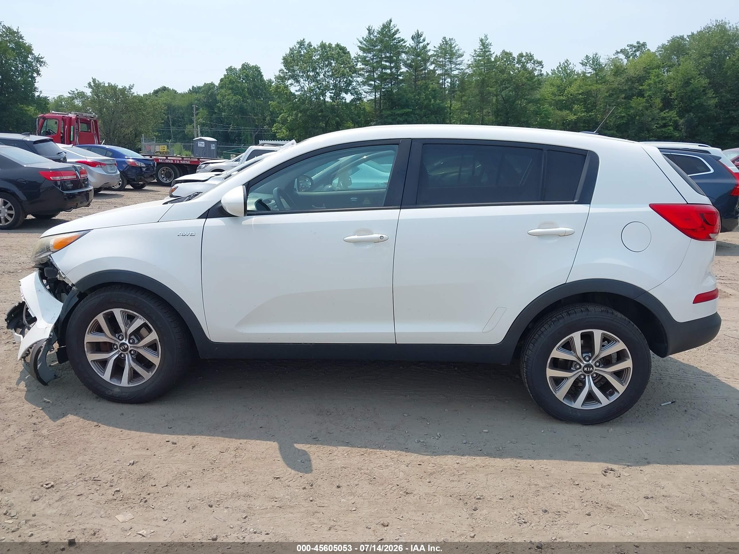 2015 Kia Sportage Lx White vin: KNDPBCACXF7687846