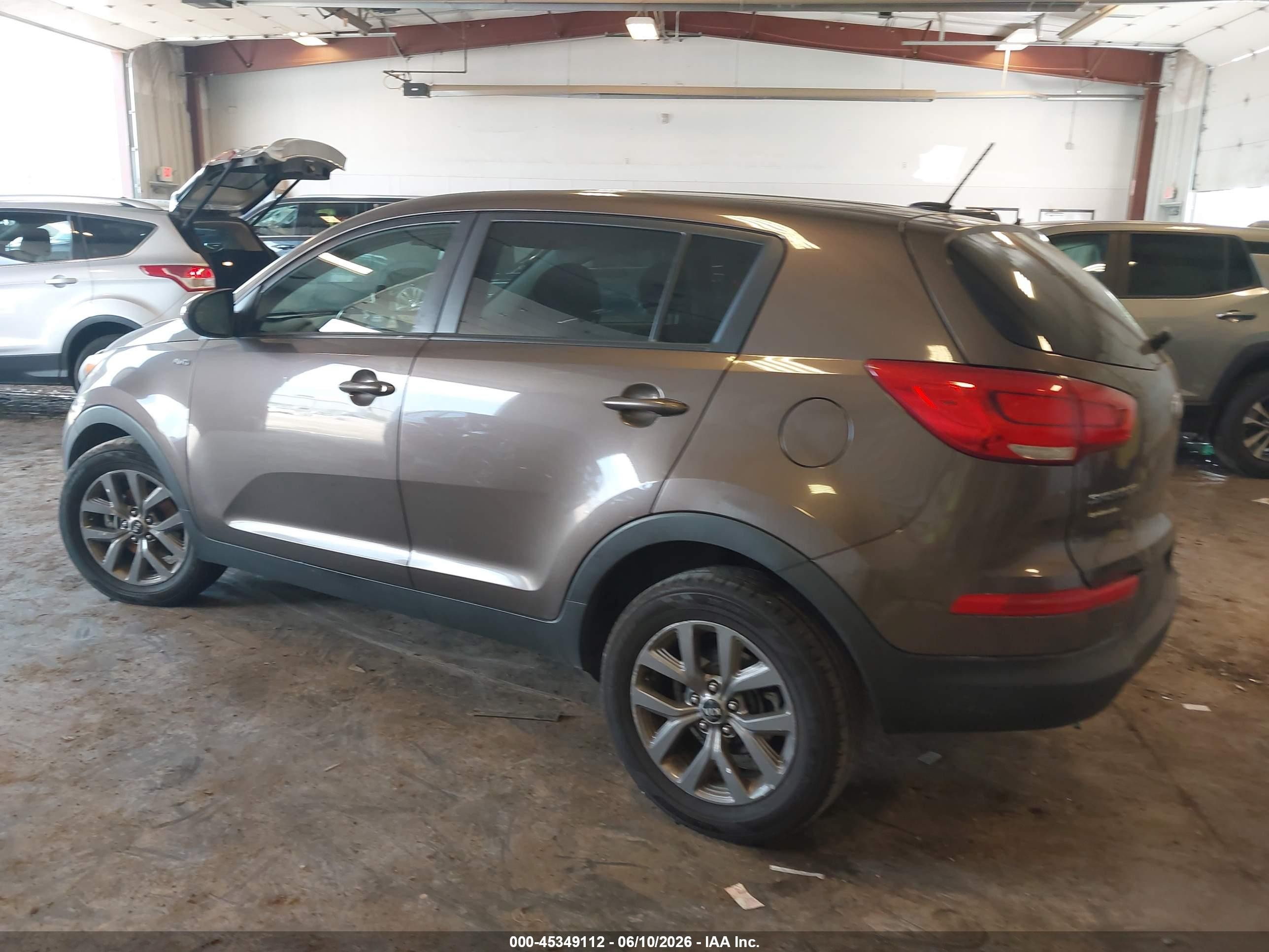 2015 Kia Sportage Lx Brown vin: KNDPBCACXF7705780