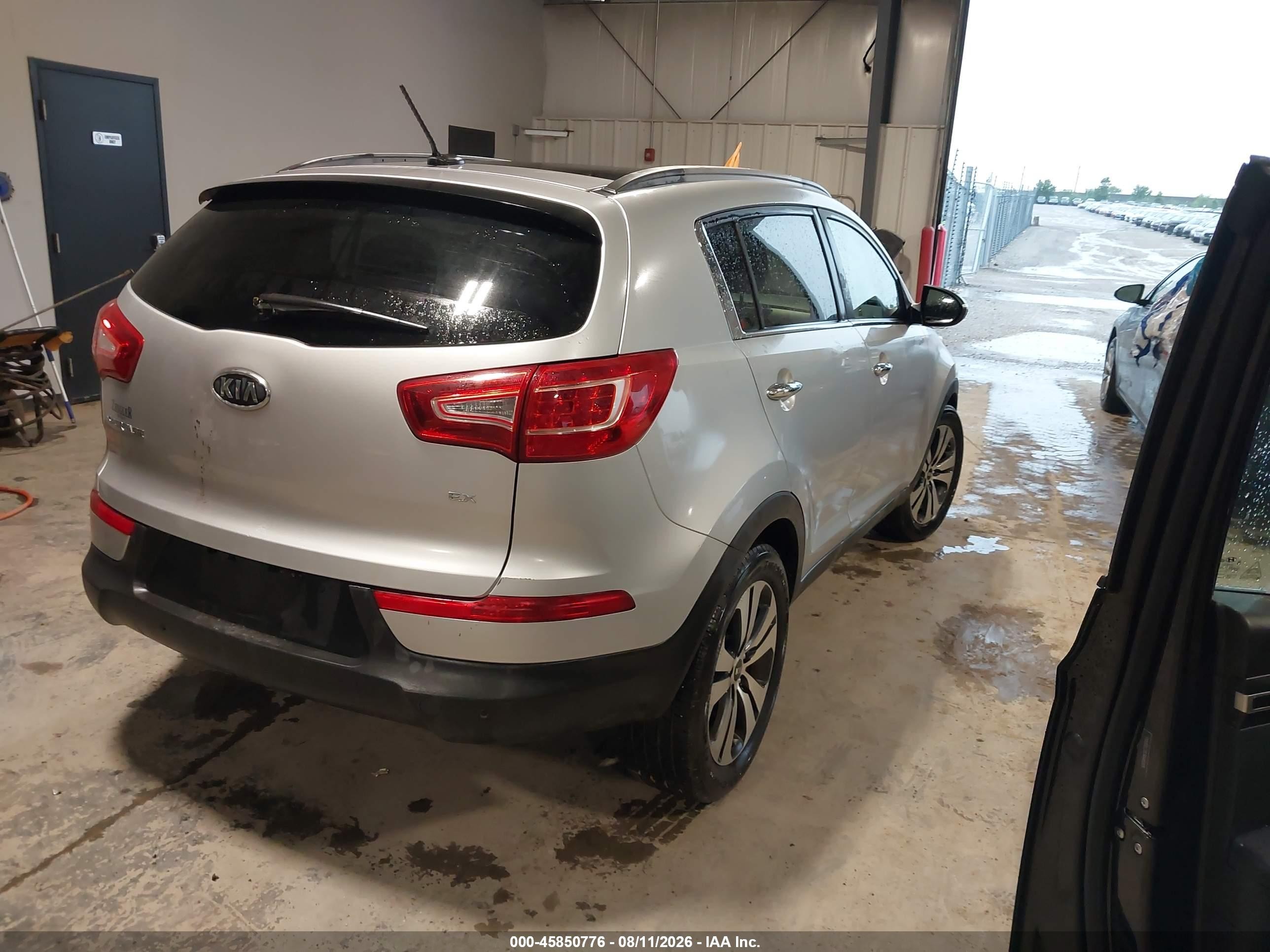 2011 Kia Sportage Ex Silver vin: KNDPC3A21B7033834