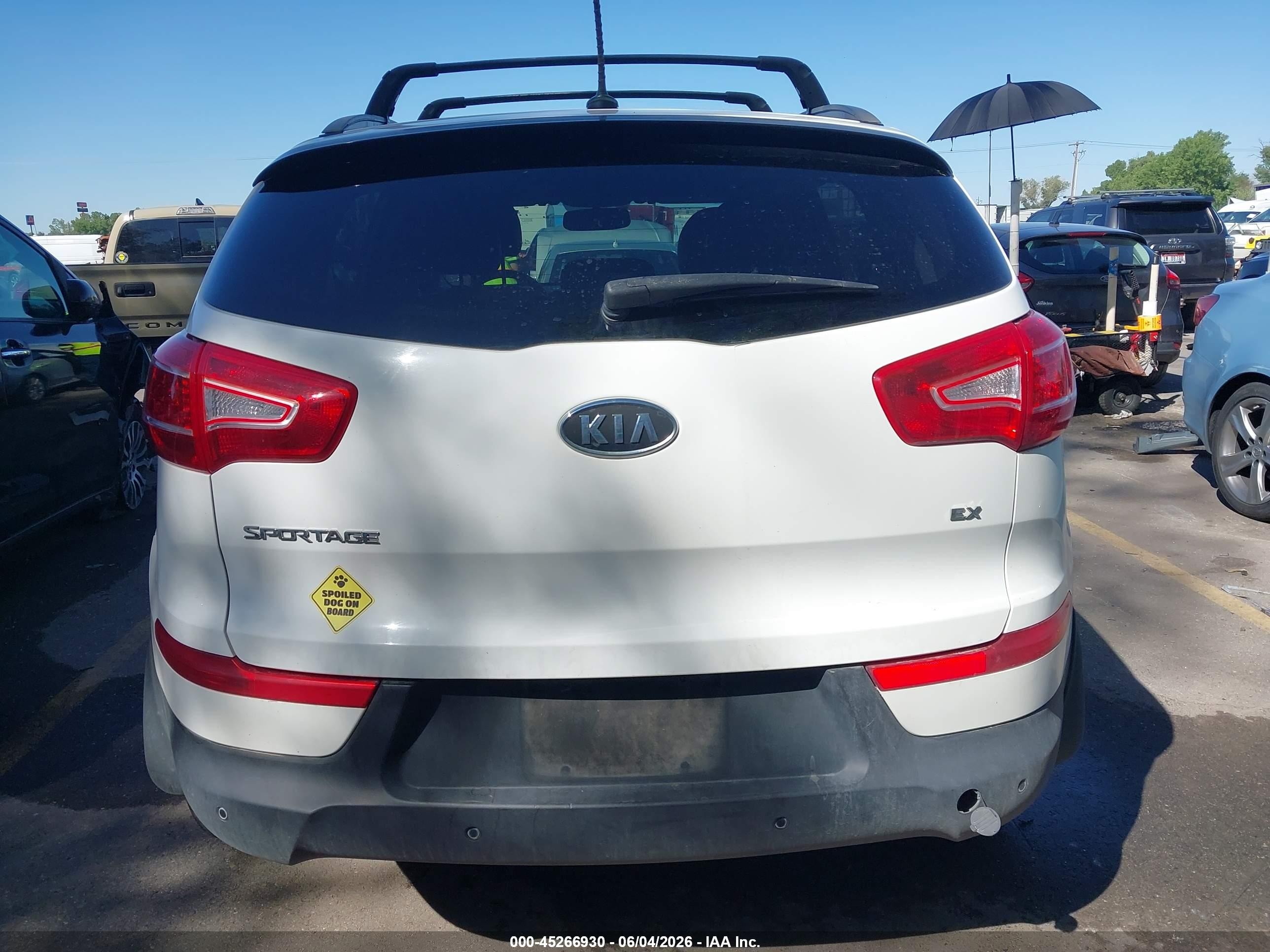 2011 Kia Sportage Ex Белый vin: KNDPC3A21B7157036