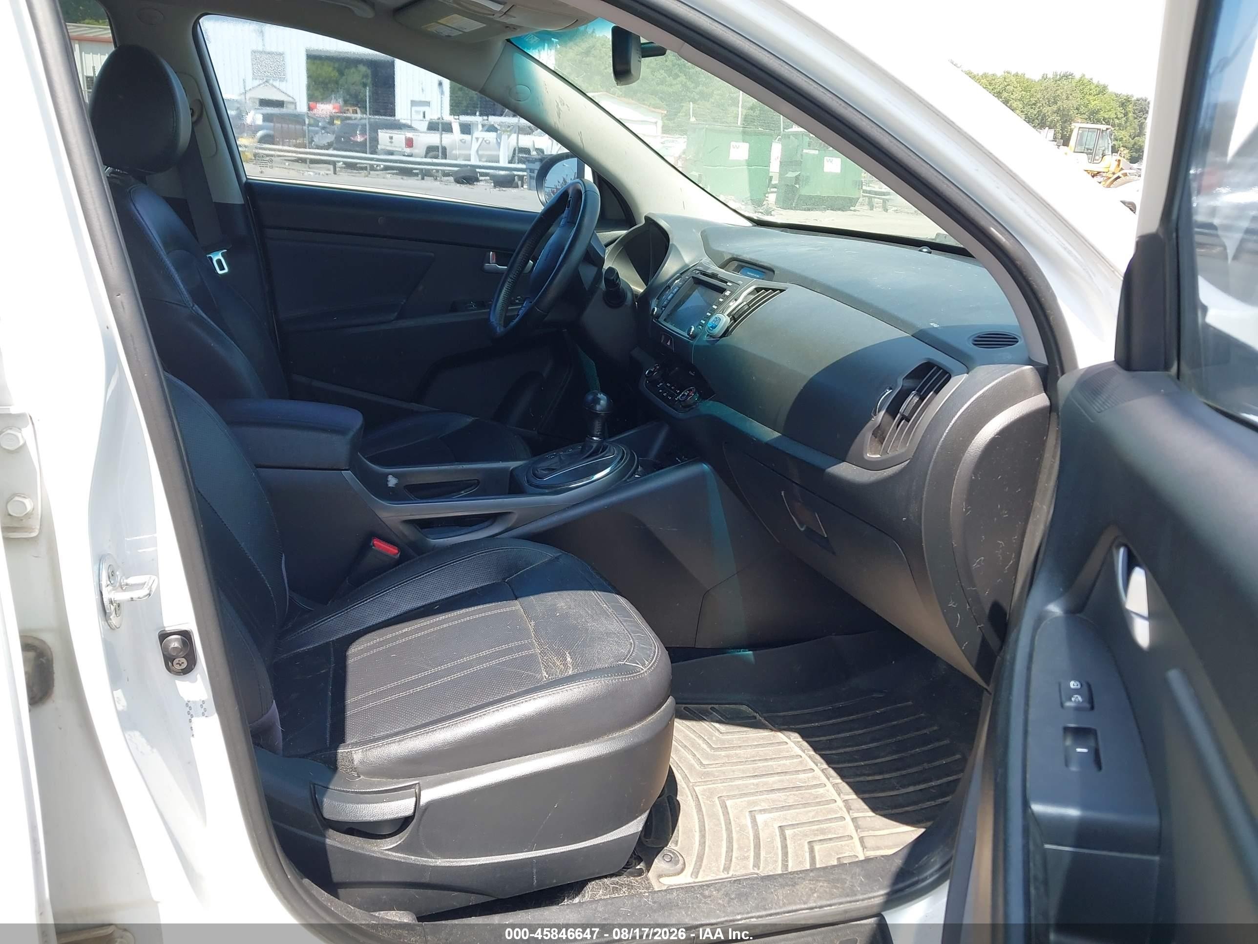 2012 Kia Sportage Ex White vin: KNDPC3A21C7346089
