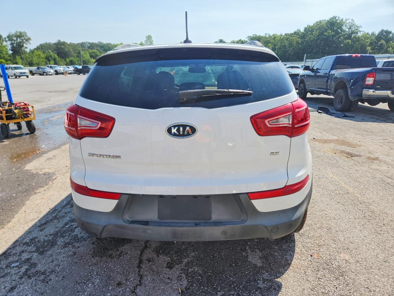2011 Kia Sportage Ex White vin: KNDPC3A23B7071324