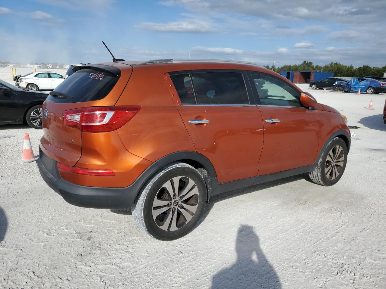 2011 Kia Sportage Ex Оранжевый vin: KNDPC3A27B7100999