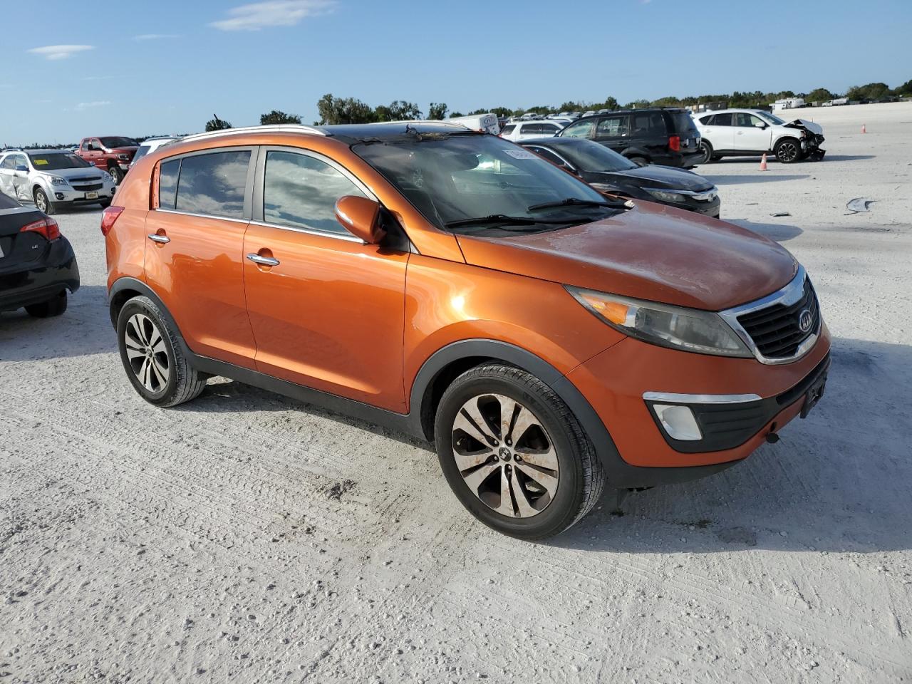2011 Kia Sportage Ex Оранжевый vin: KNDPC3A27B7100999