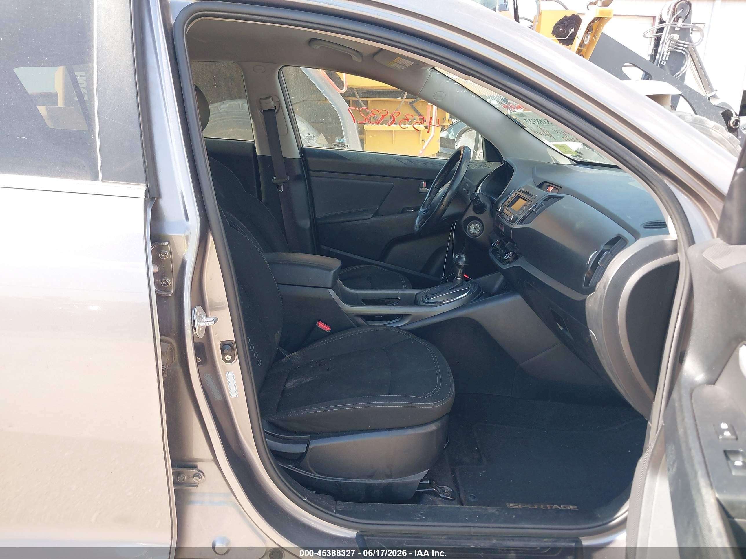 2011 Kia Sportage Ex Серый vin: KNDPC3A28B7013600