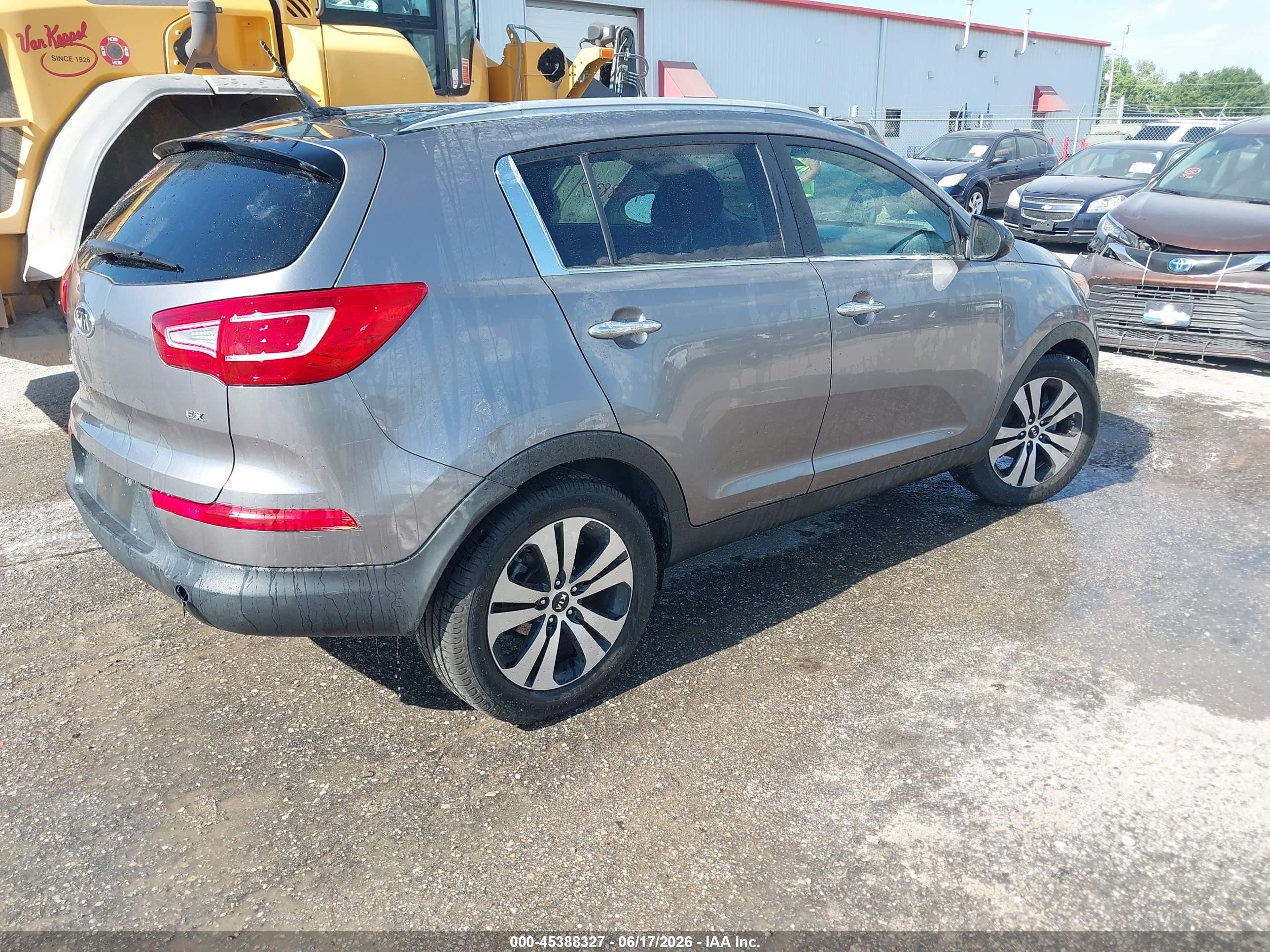 2011 Kia Sportage Ex Серый vin: KNDPC3A28B7013600