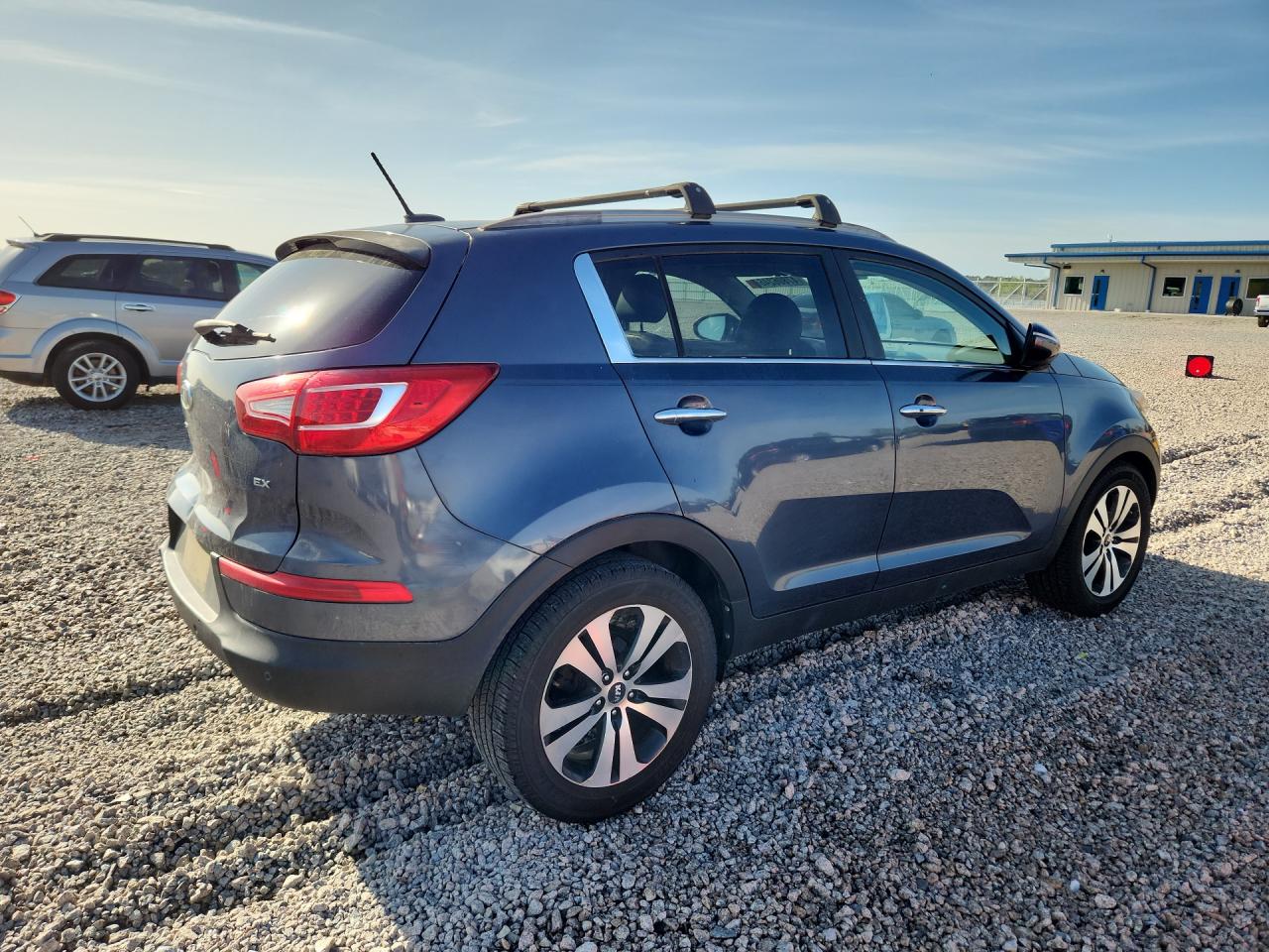 2011 Kia Sportage Ex Blue vin: KNDPC3A28B7059444