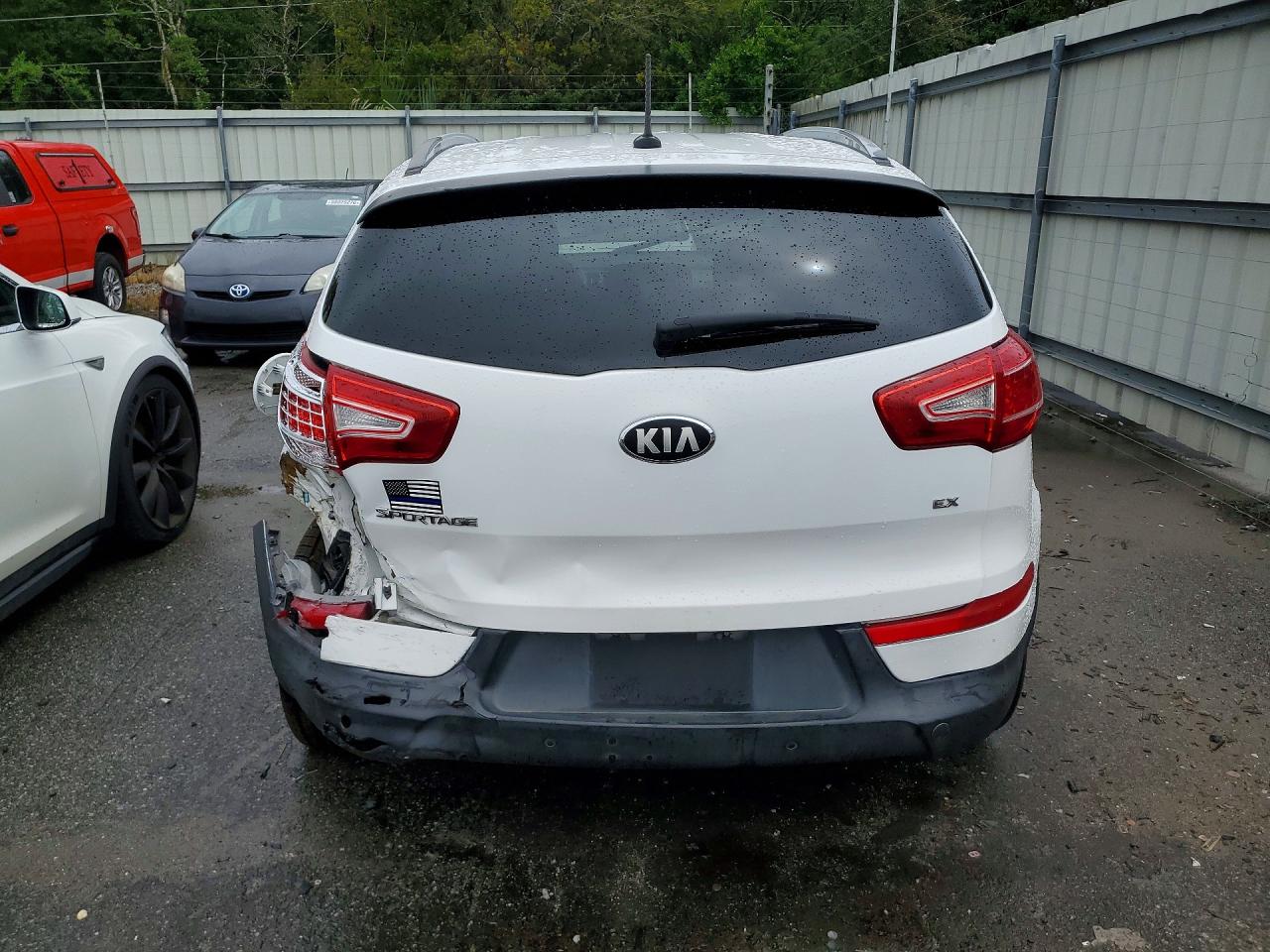 2013 Kia Sportage Ex White vin: KNDPC3A28D7406645