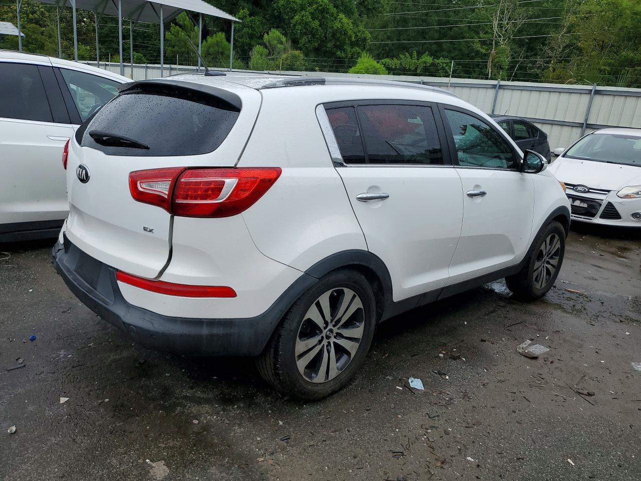 2013 Kia Sportage Ex White vin: KNDPC3A28D7406645