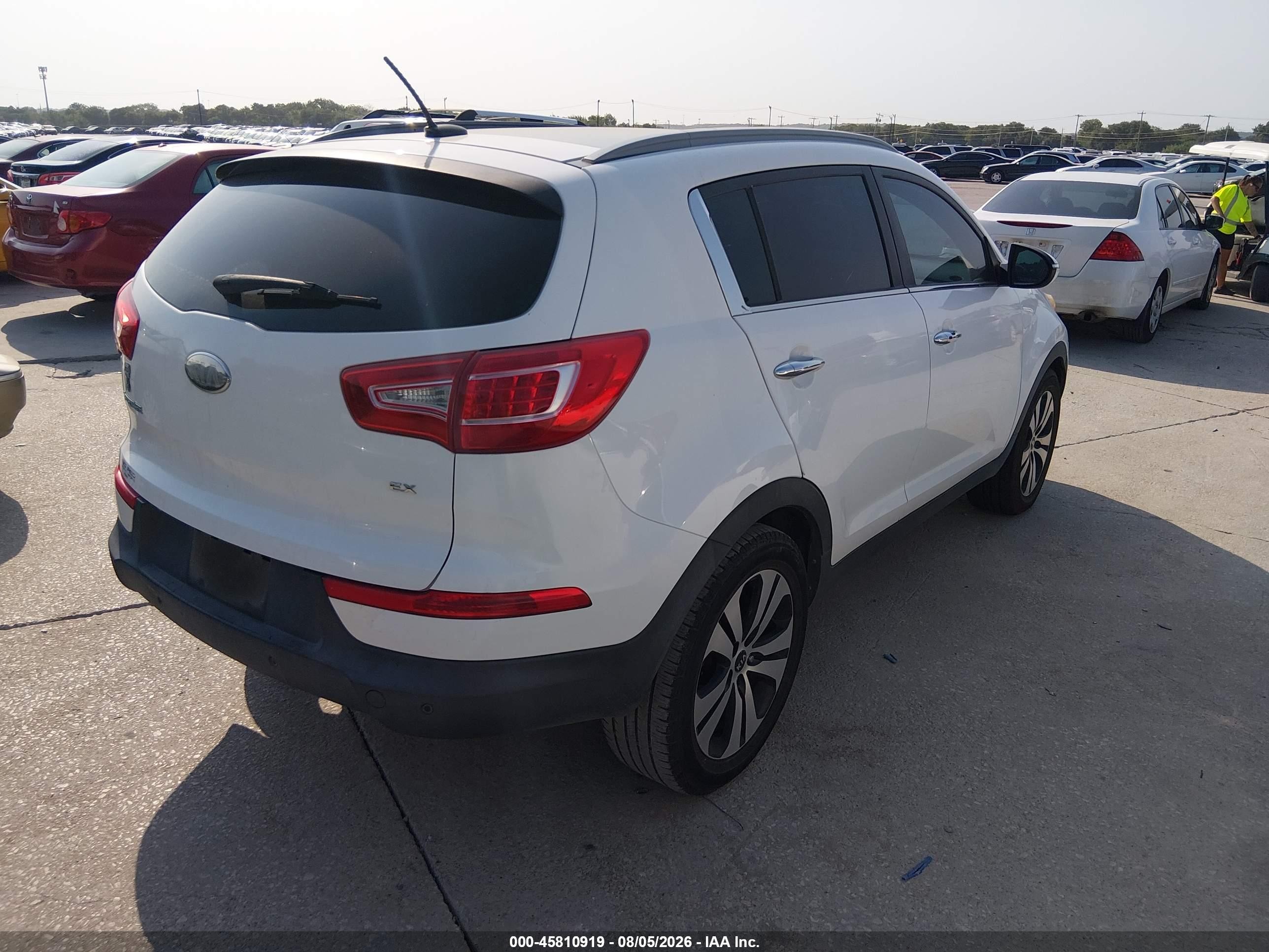 2013 Kia Sportage Ex White vin: KNDPC3A2XD7440652