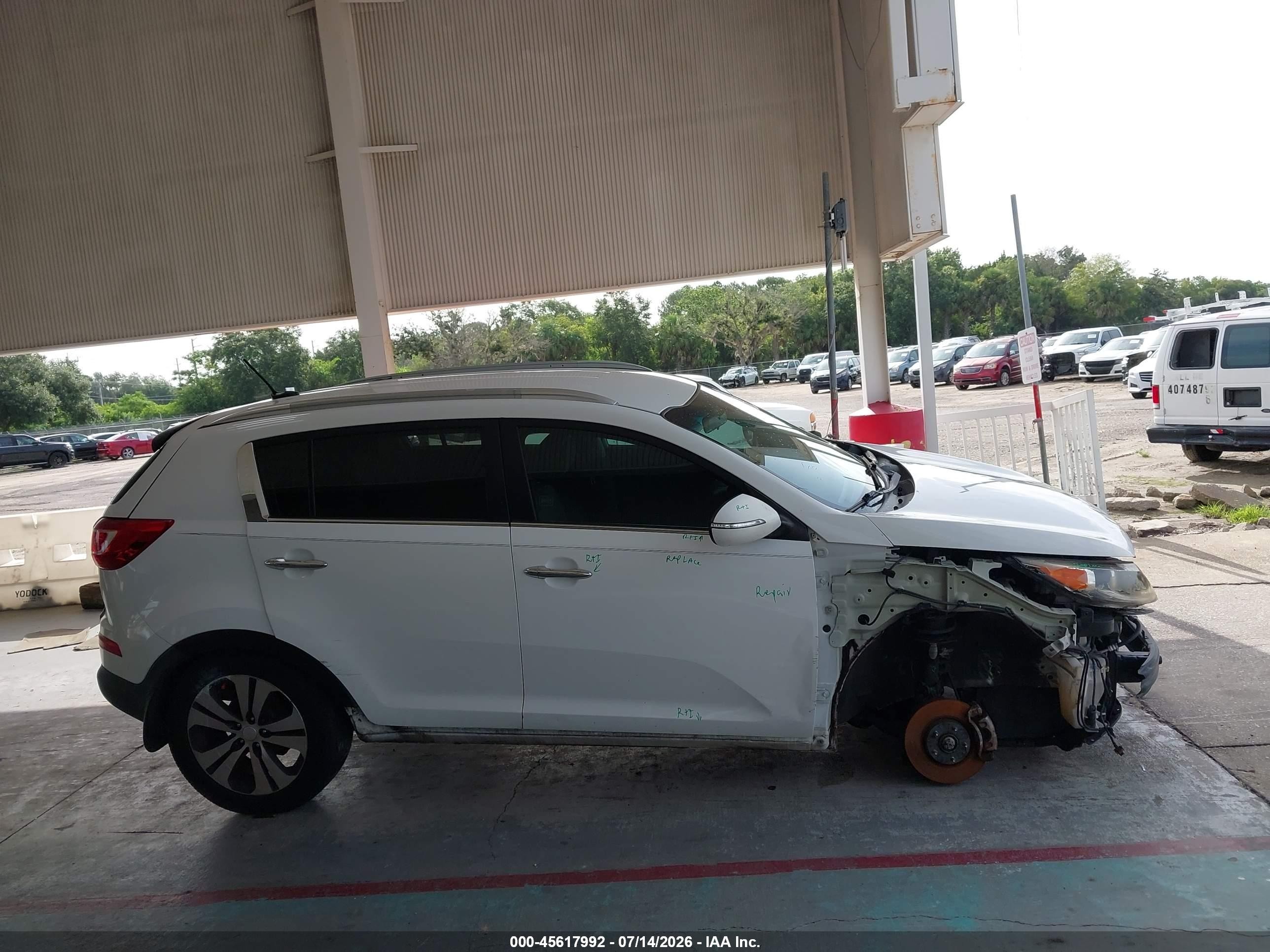 2013 Kia Sportage Ex White vin: KNDPC3A2XD7466281