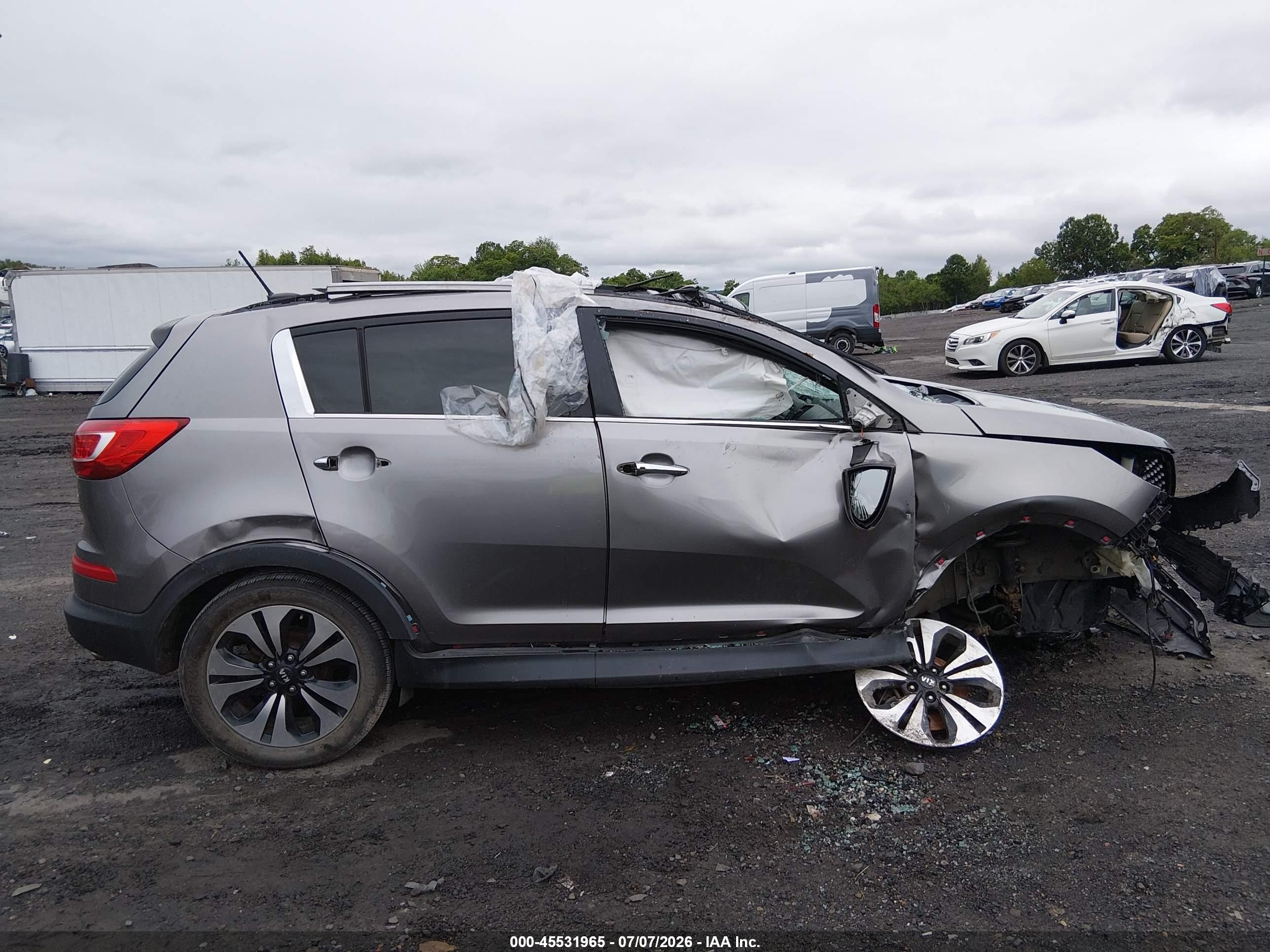 2011 Kia Sportage Sx Gray vin: KNDPC3A69B7162472