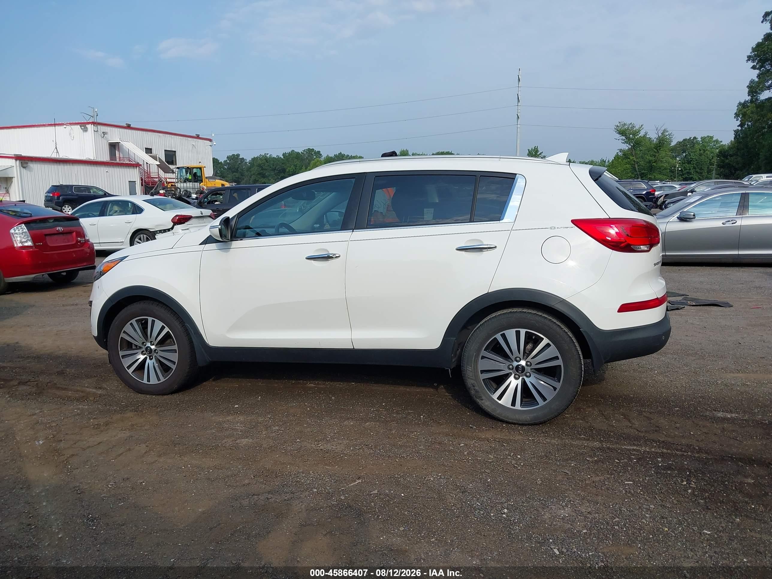 2015 Kia Sportage Ex White vin: KNDPC3AC1F7723906