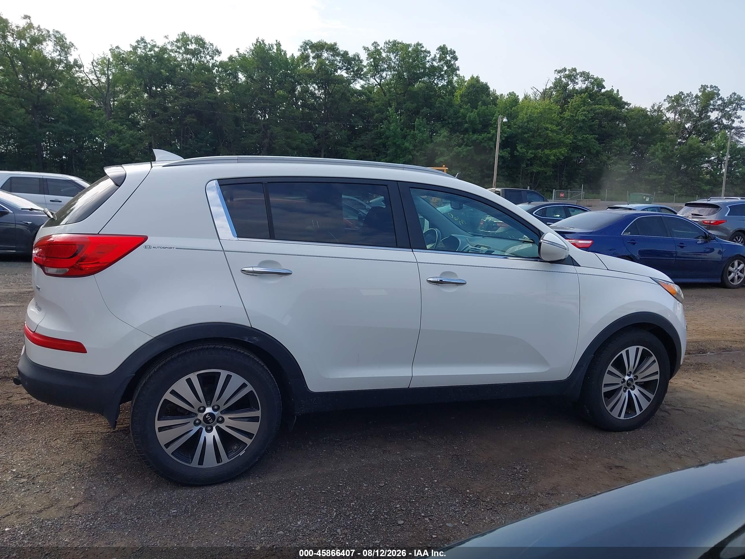 2015 Kia Sportage Ex White vin: KNDPC3AC1F7723906