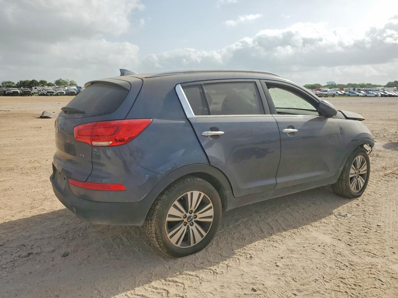 2015 Kia Sportage Ex Blue vin: KNDPC3AC2F7696179