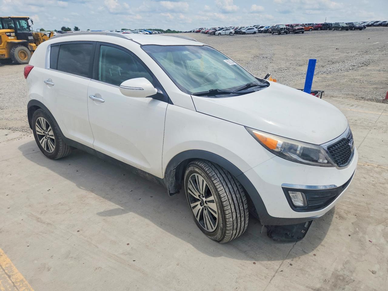 2015 Kia Sportage White vin: KNDPC3AC8F7790695
