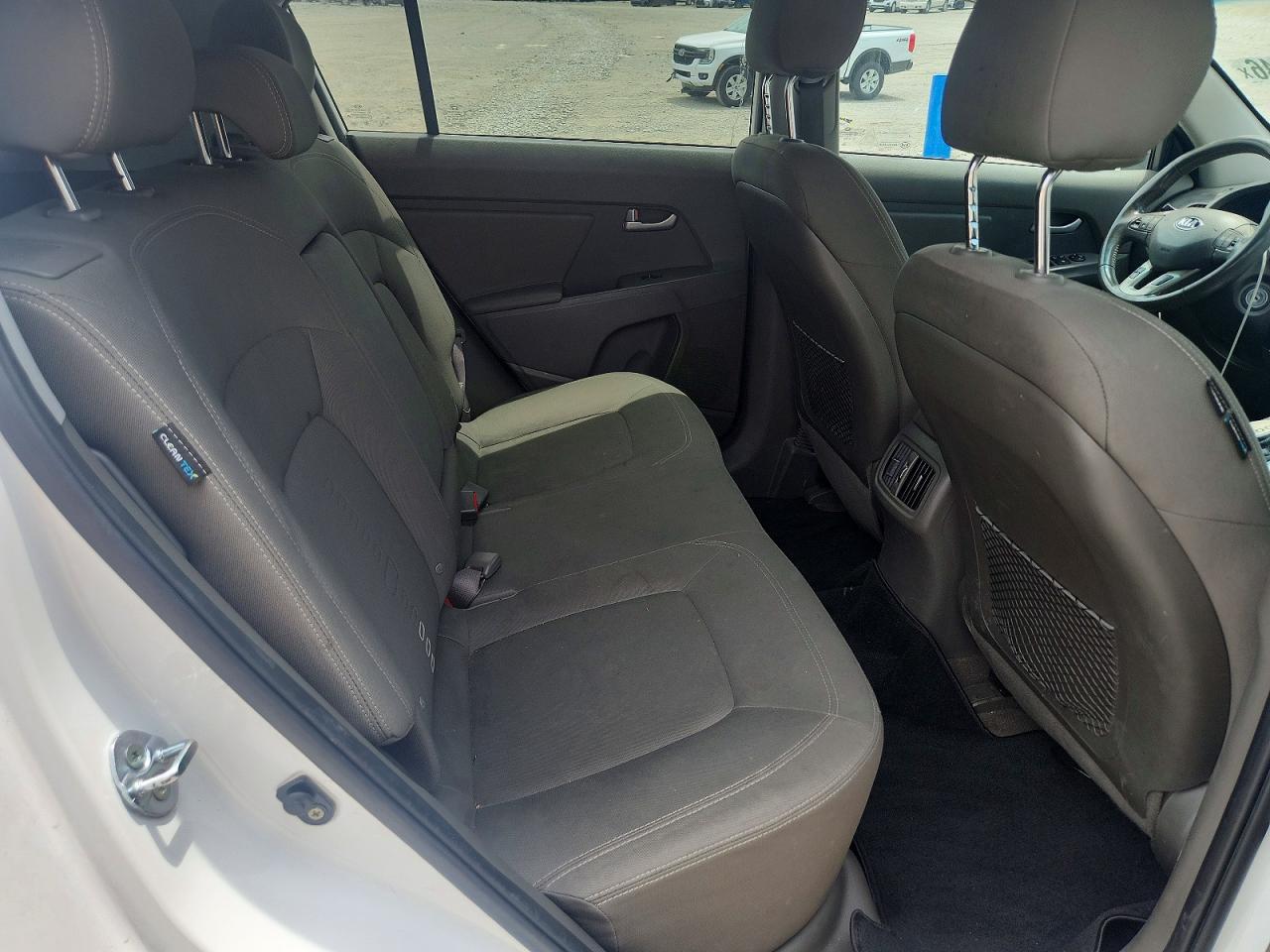 2015 Kia Sportage White vin: KNDPC3AC8F7790695